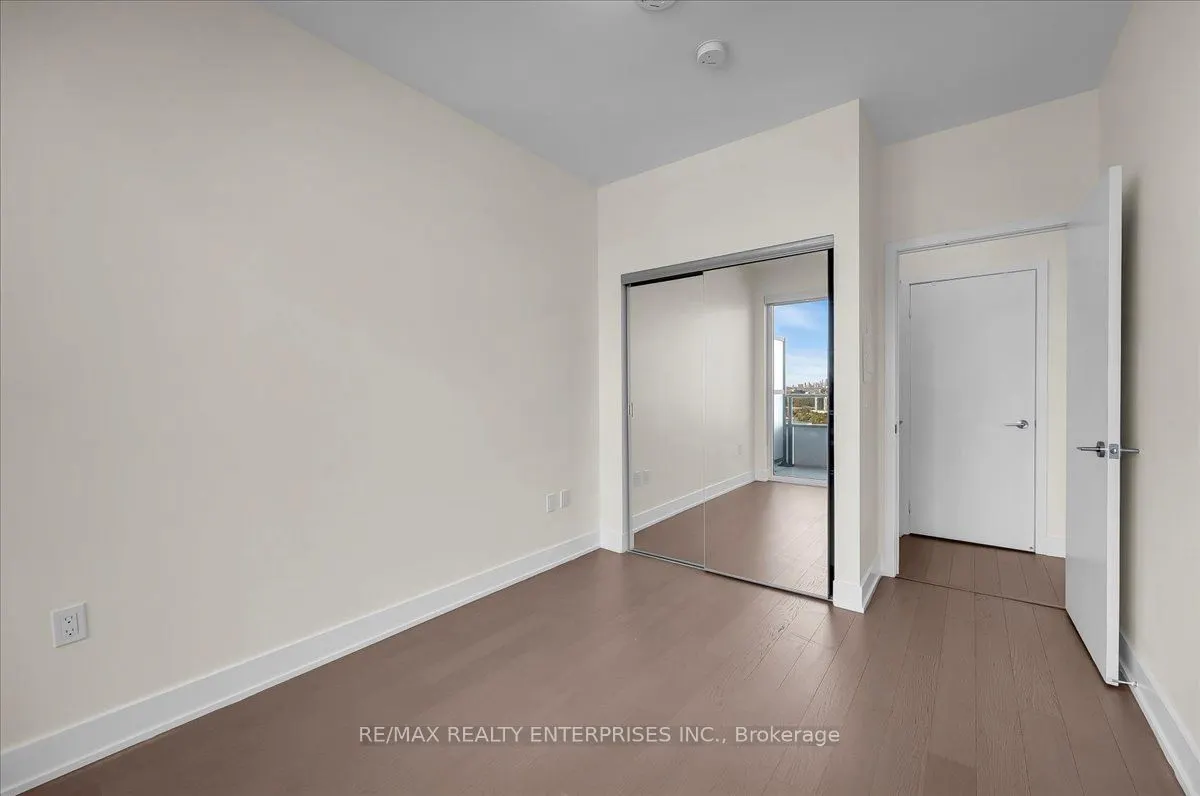20 Shore Breeze Drive, #2806