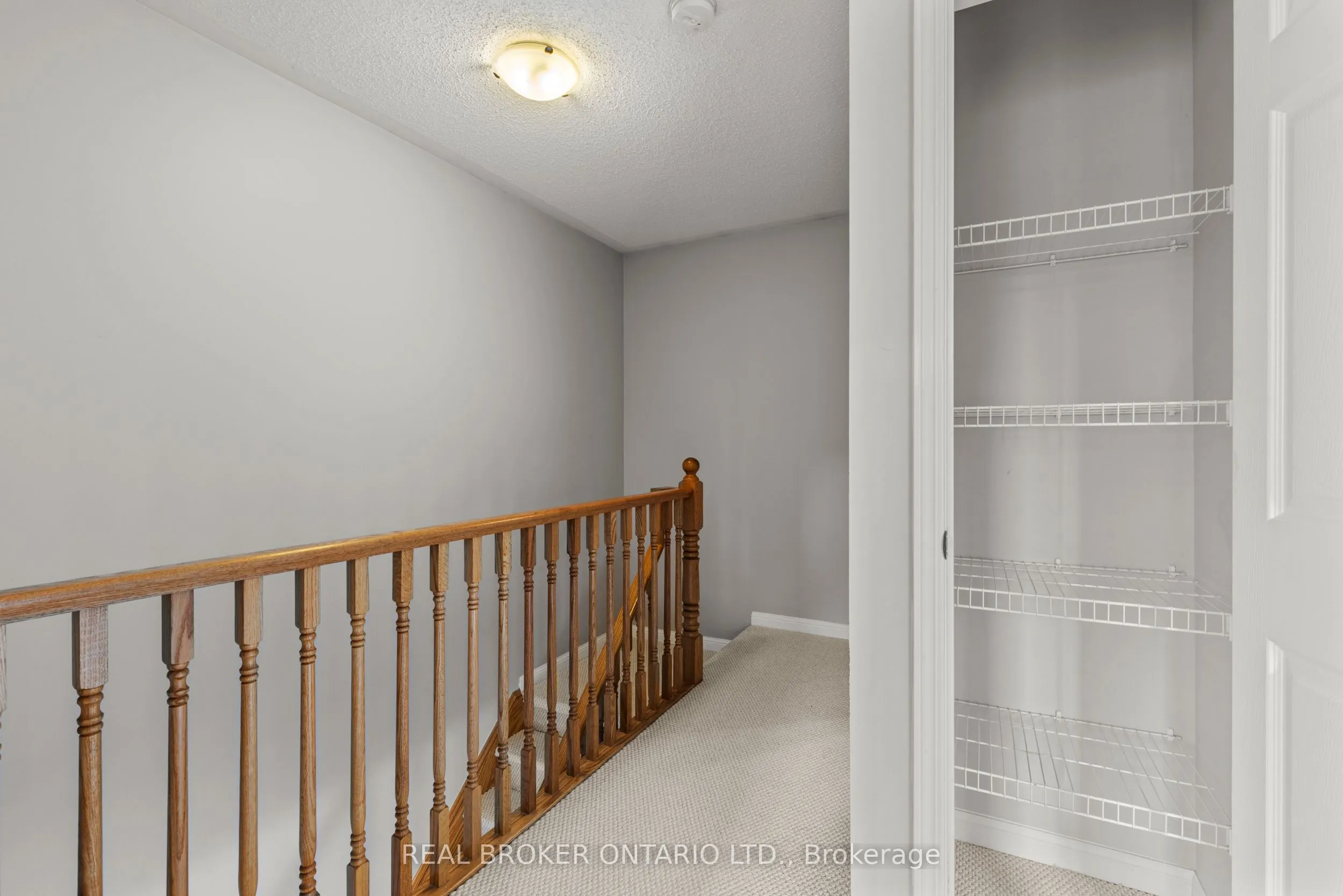879 Willingdon Crescent