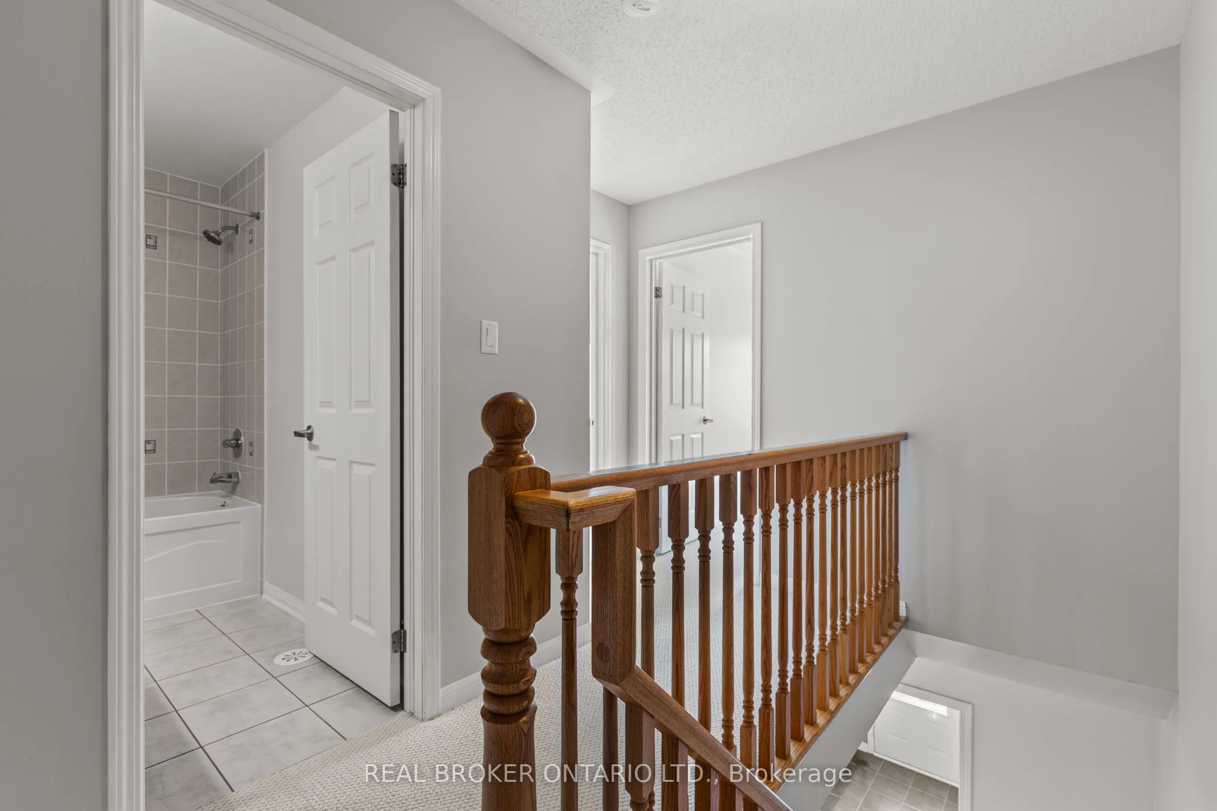 879 Willingdon Crescent