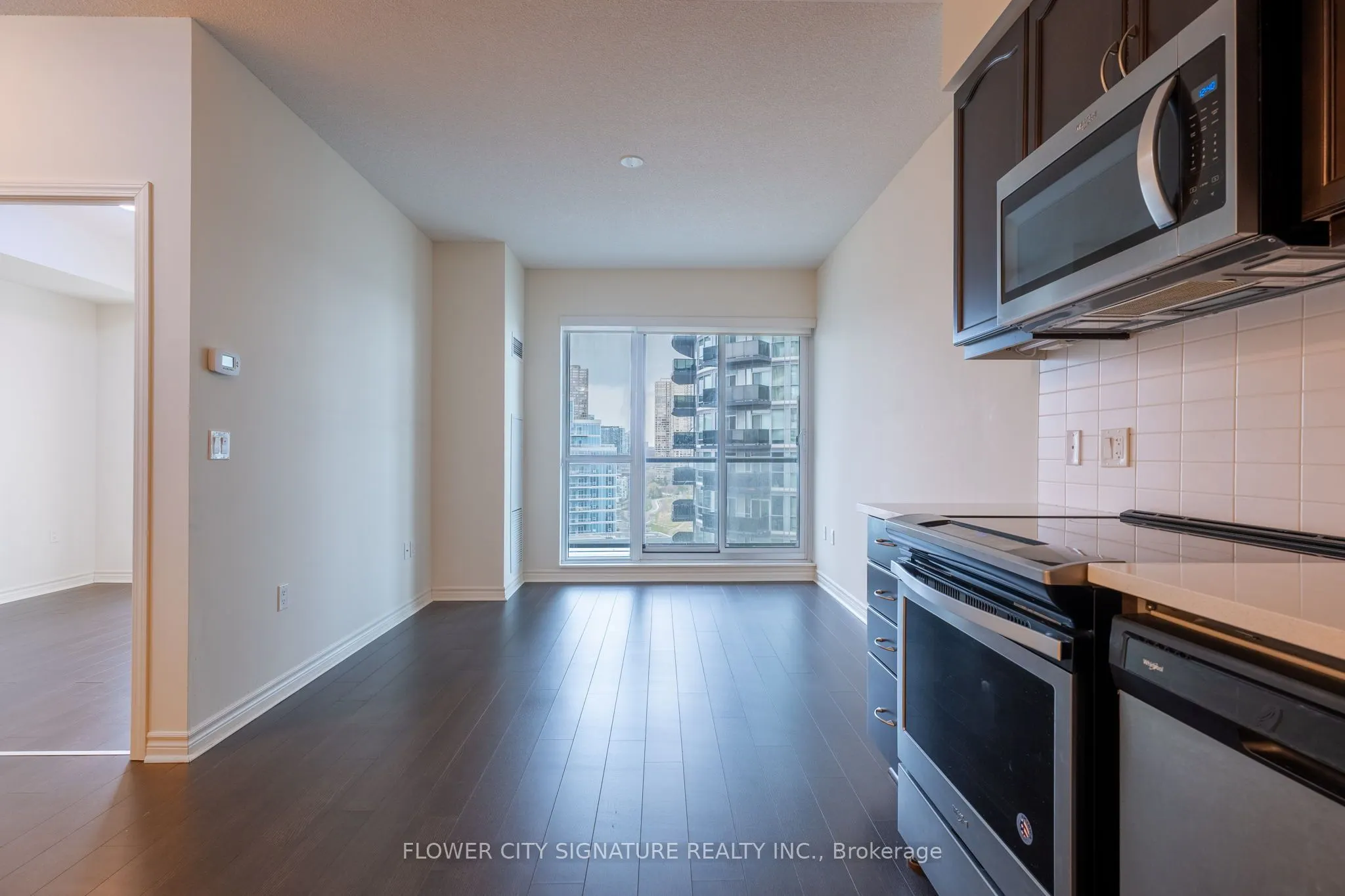 39 Annie Craig Drive, #1408