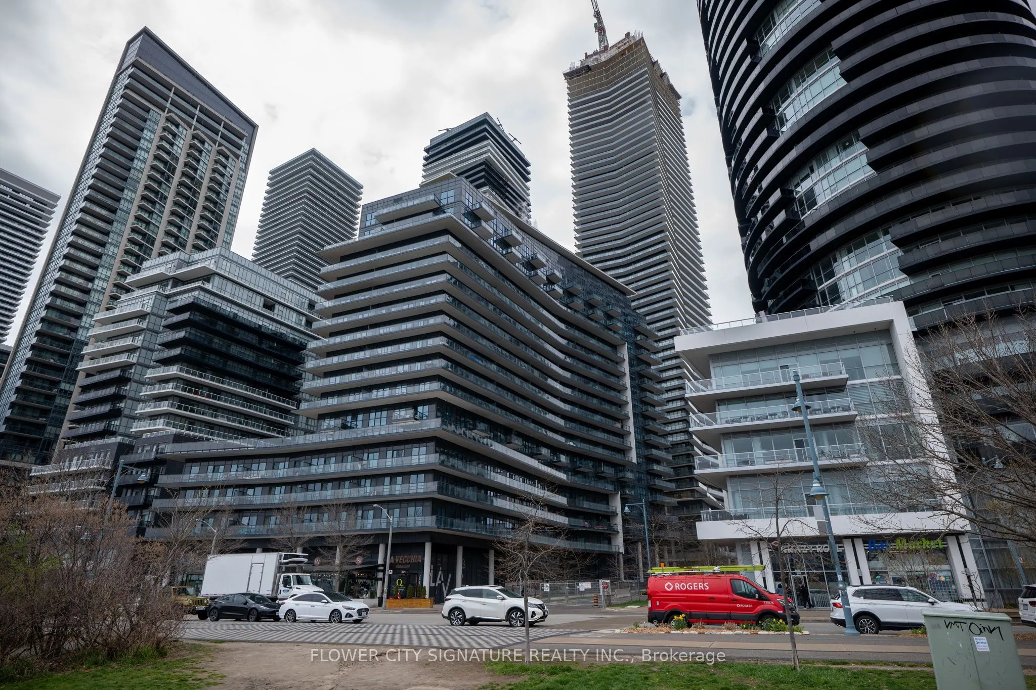 39 Annie Craig Drive, #1408