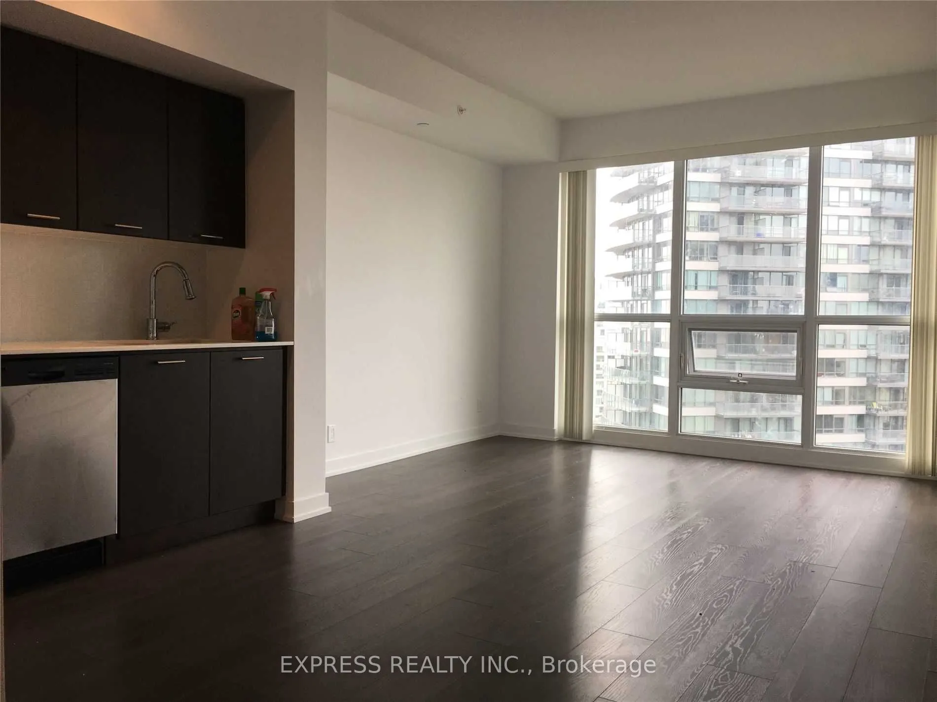 2212 Lake Shore Boulevard W, #1605