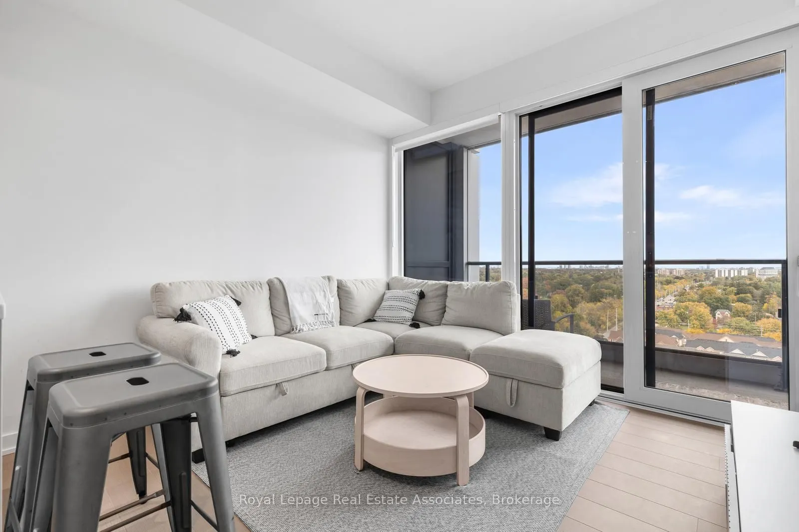 28 Ann Street, #1302