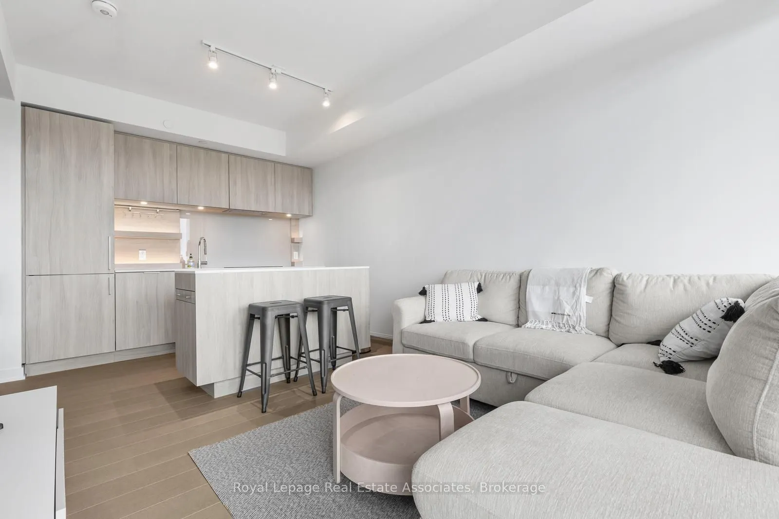 28 Ann Street, #1302