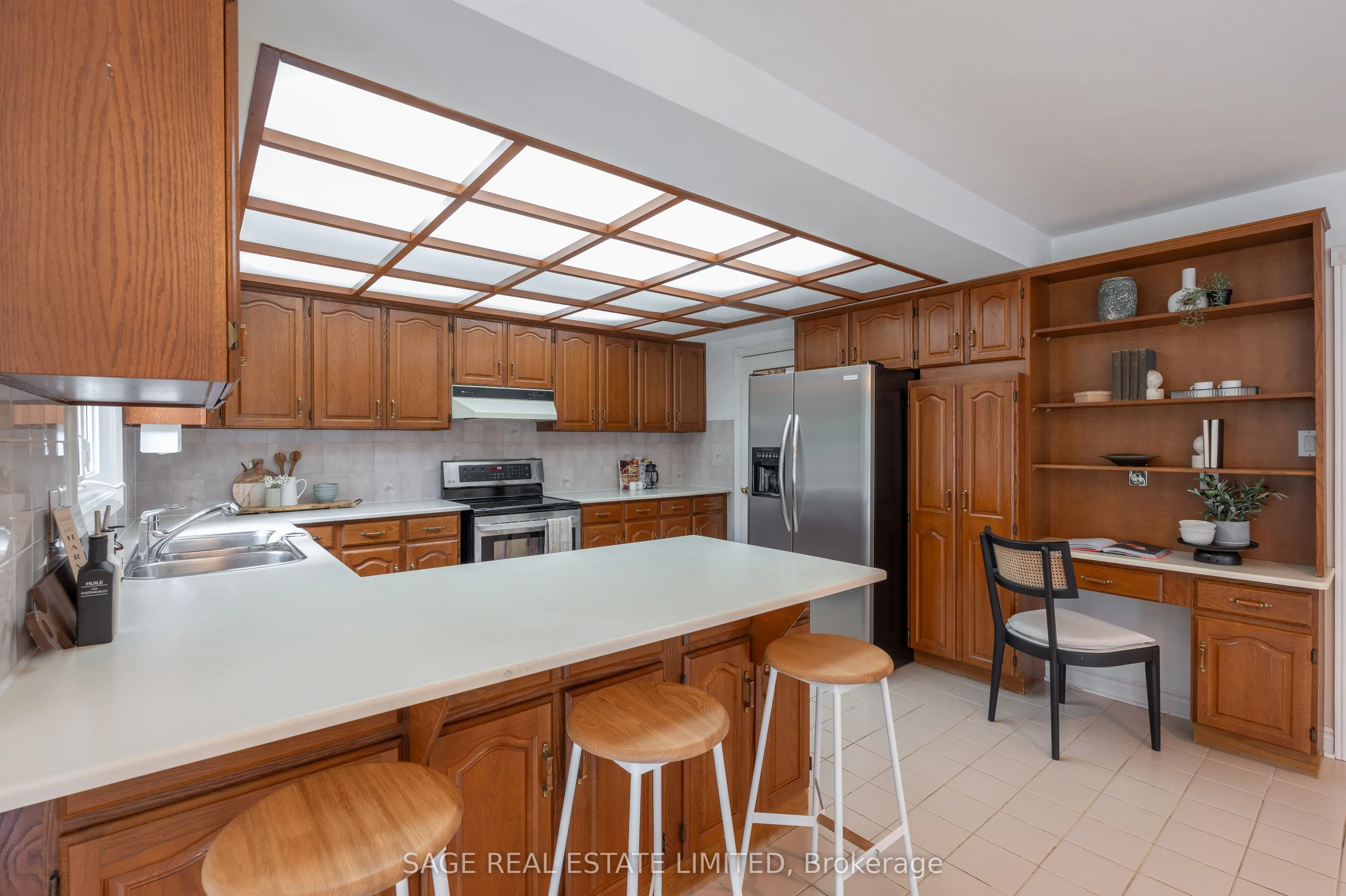 172 Burnhamthorpe Road