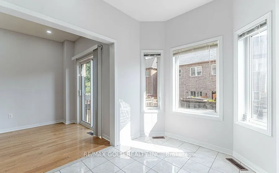 69 Portrush Trail