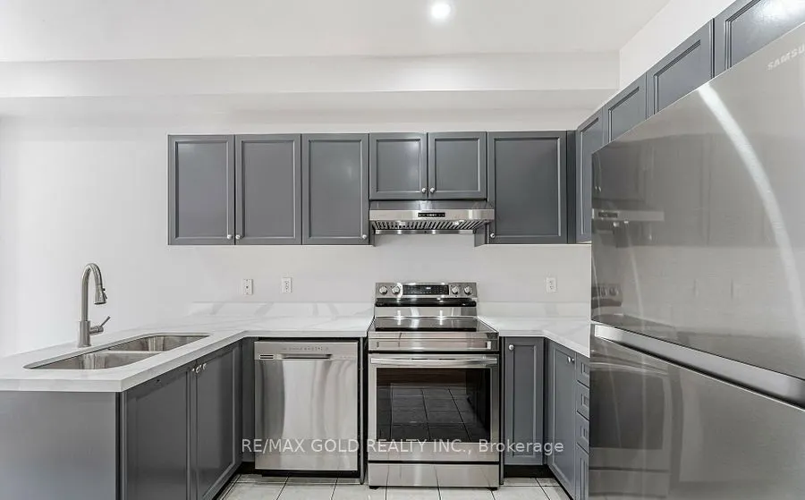 69 Portrush Trail