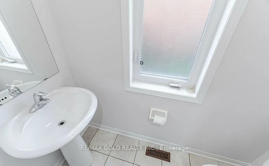 69 Portrush Trail