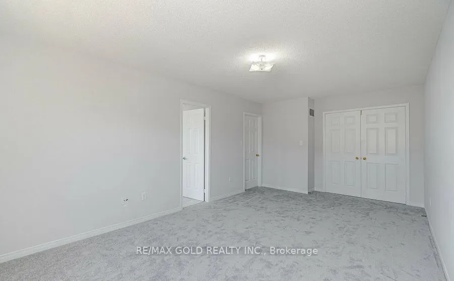 69 Portrush Trail