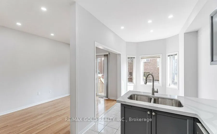 69 Portrush Trail