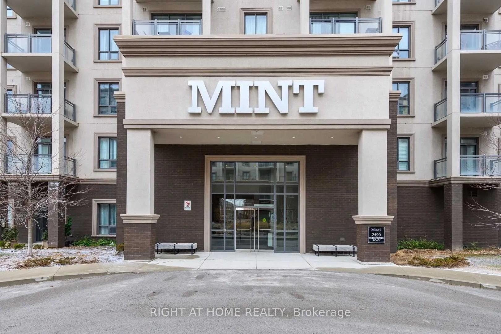 2490 Old Bronte Road, #616