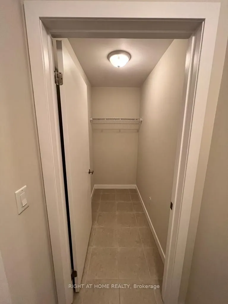 2490 Old Bronte Road, #616