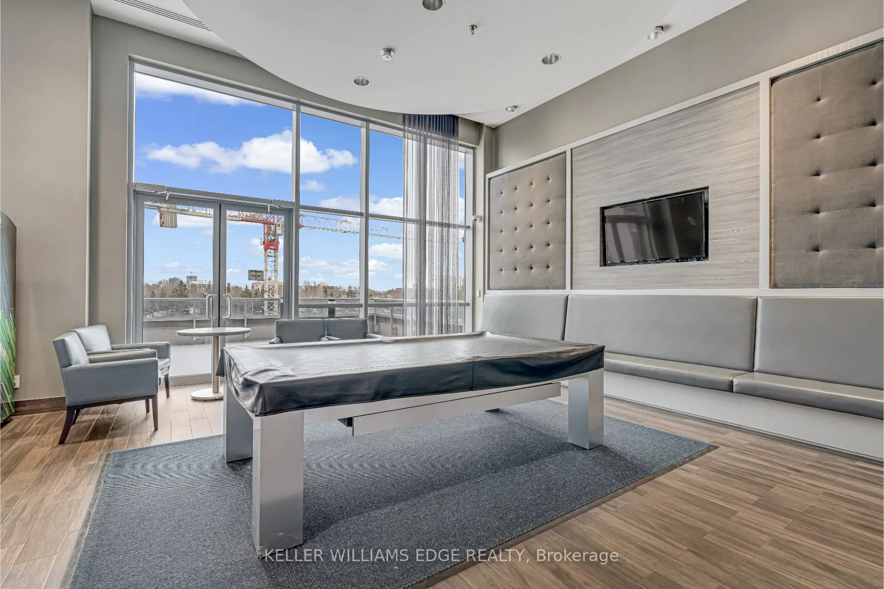 2081 Fairview Street, #1406