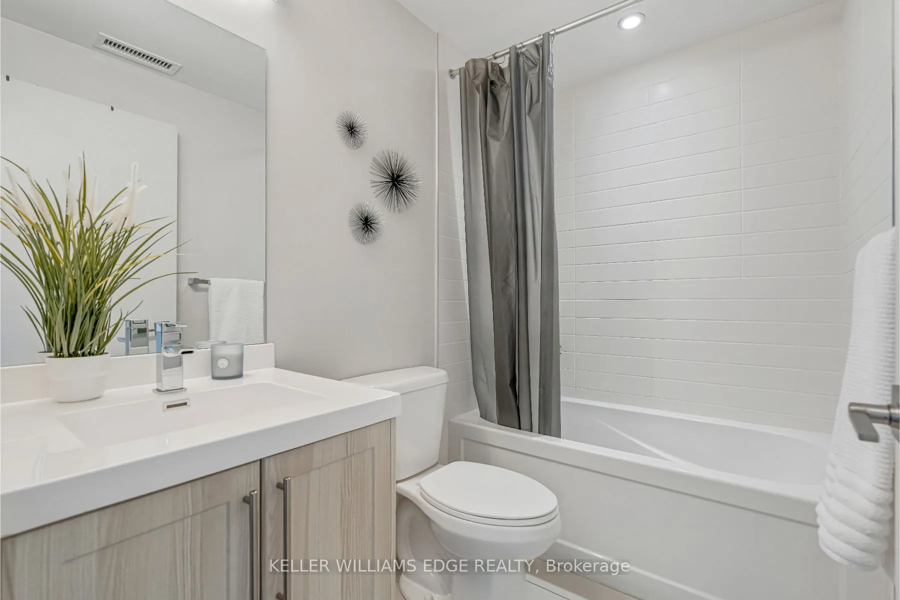 2081 Fairview Street, #1406