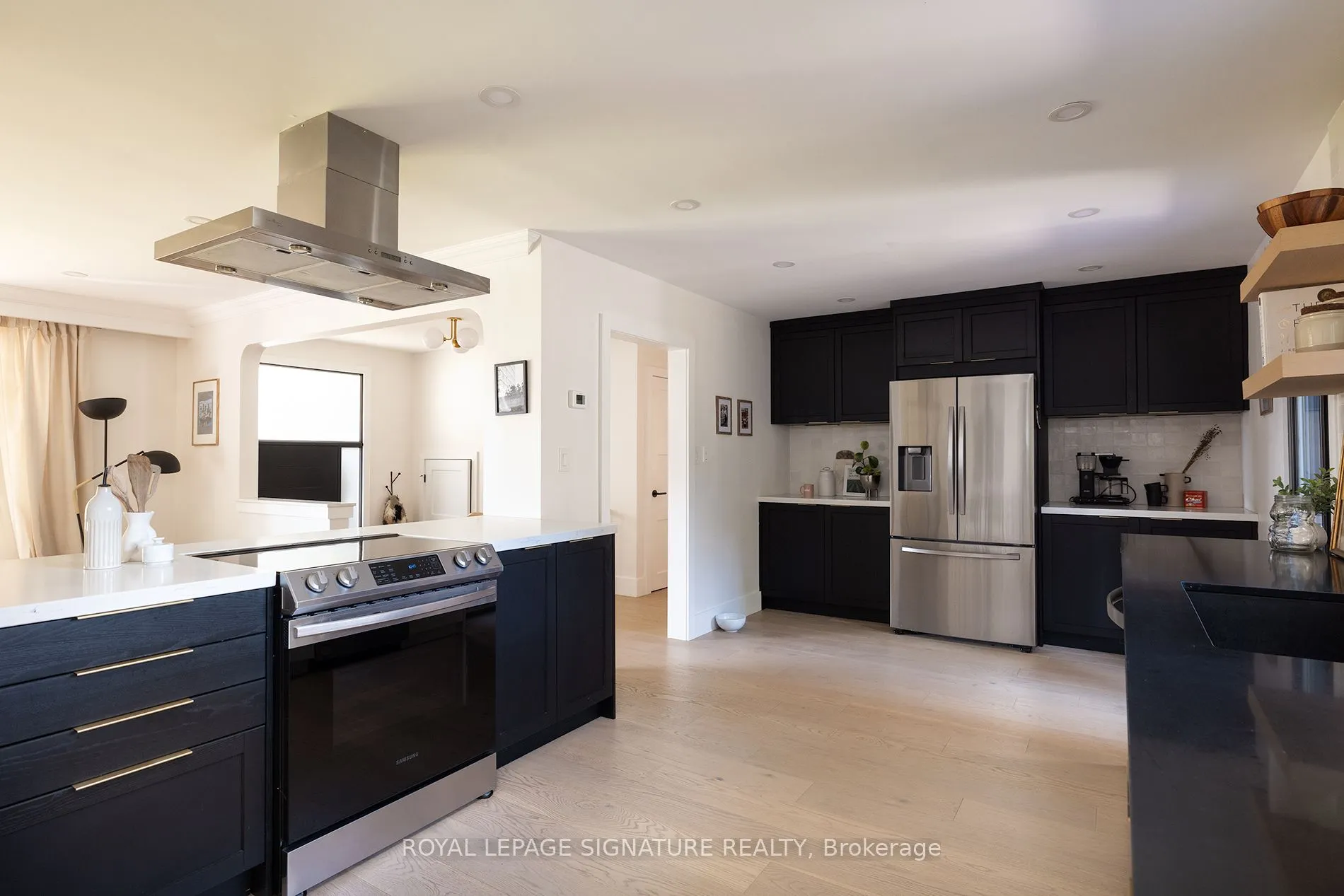 3495 Riverspray Crescent