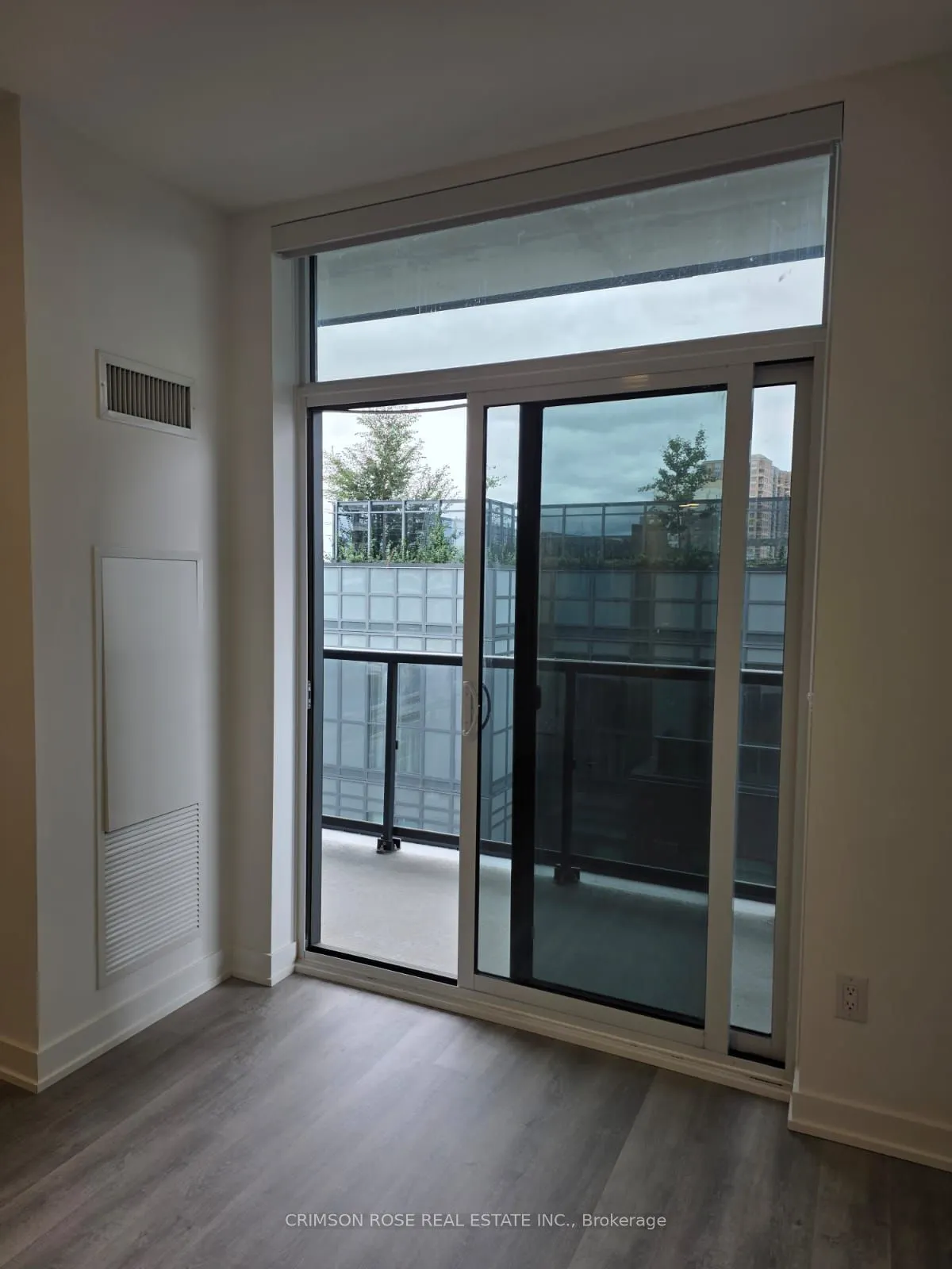 5105 Hurontario Street, #414