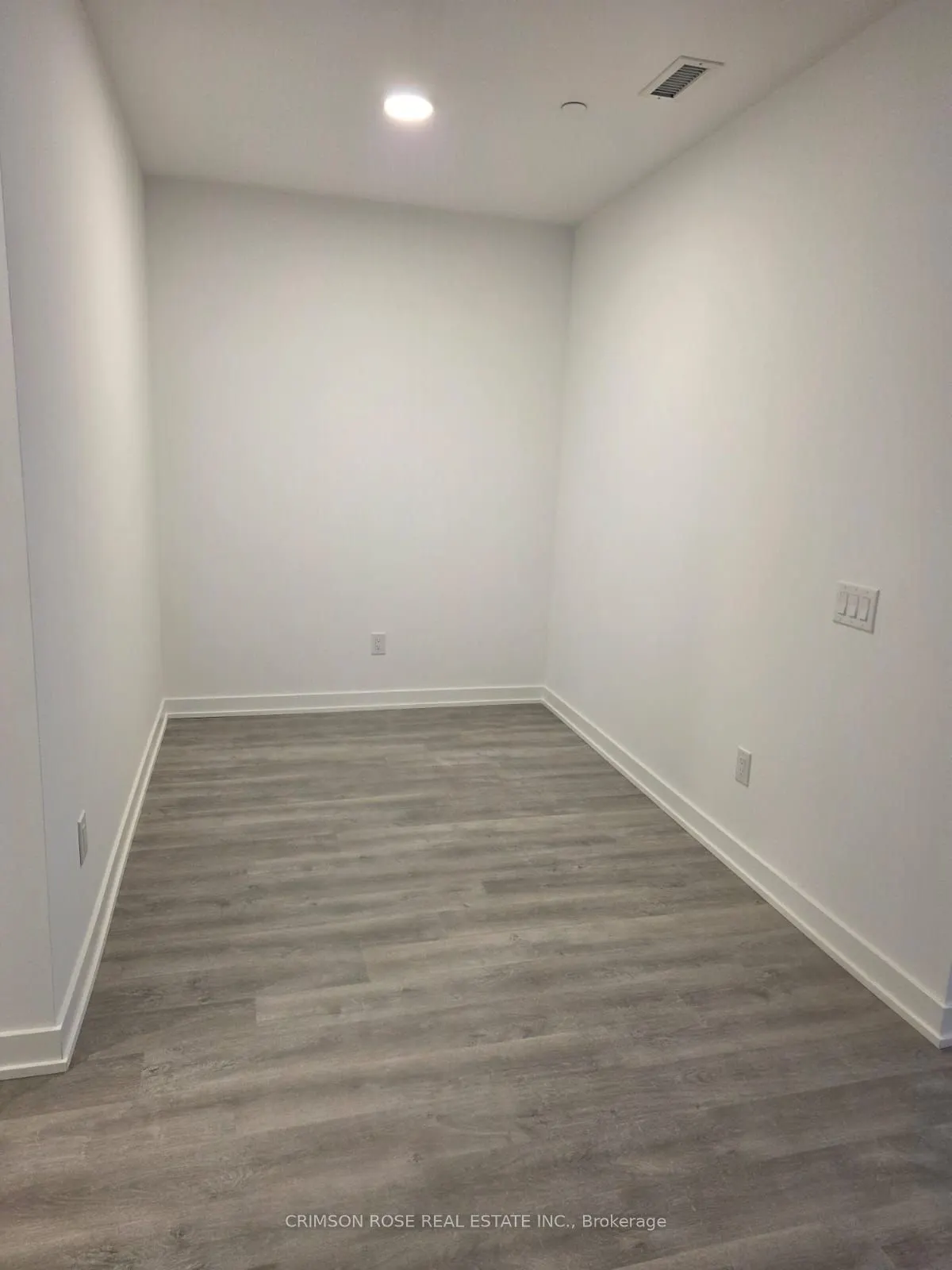 5105 Hurontario Street, #414