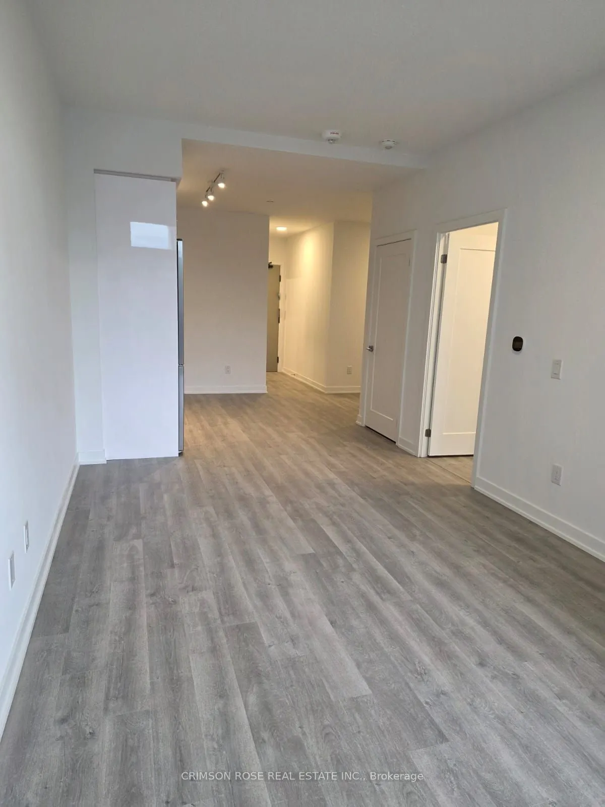 5105 Hurontario Street, #414