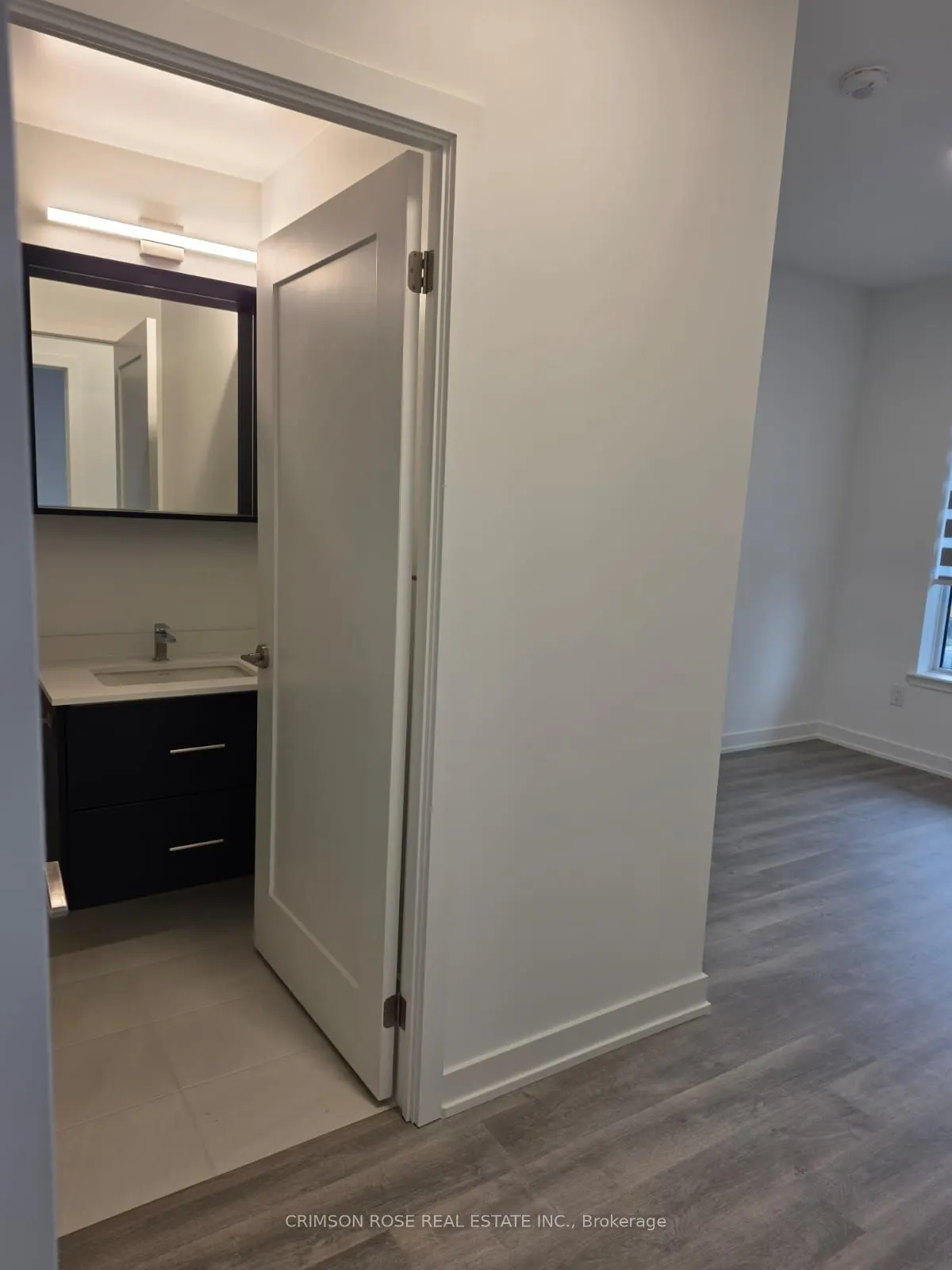 5105 Hurontario Street, #414