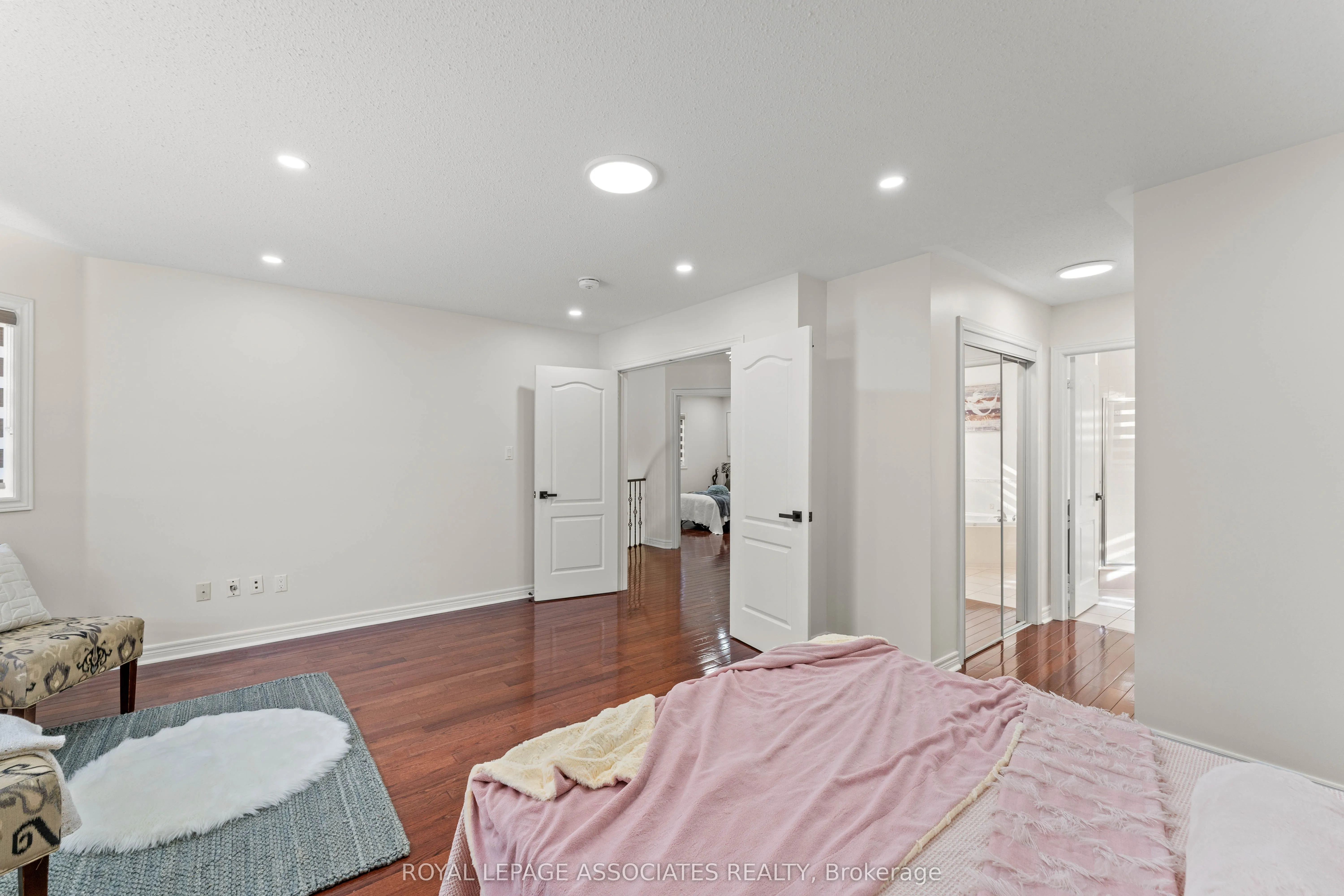 88 Showboat Crescent