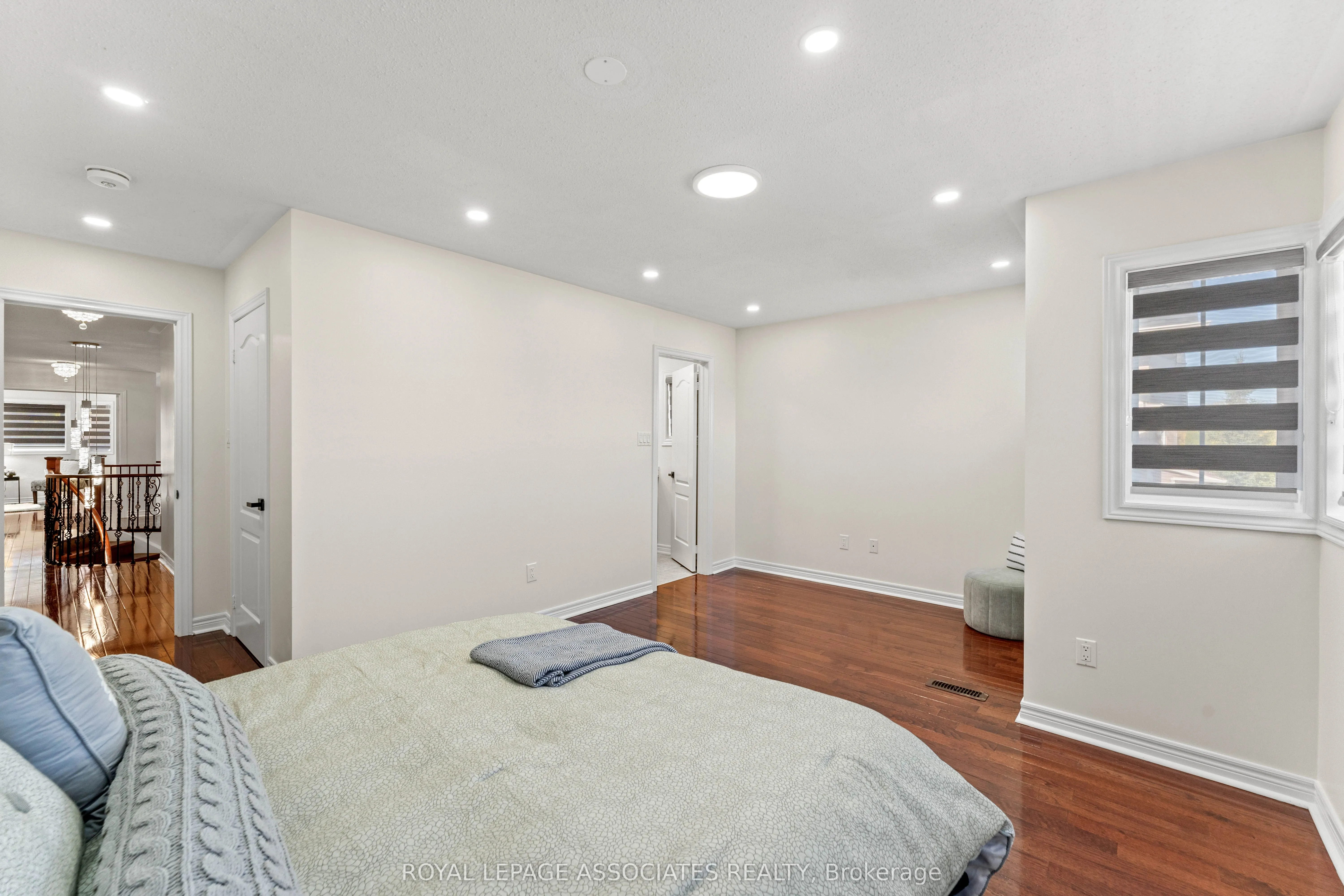 88 Showboat Crescent