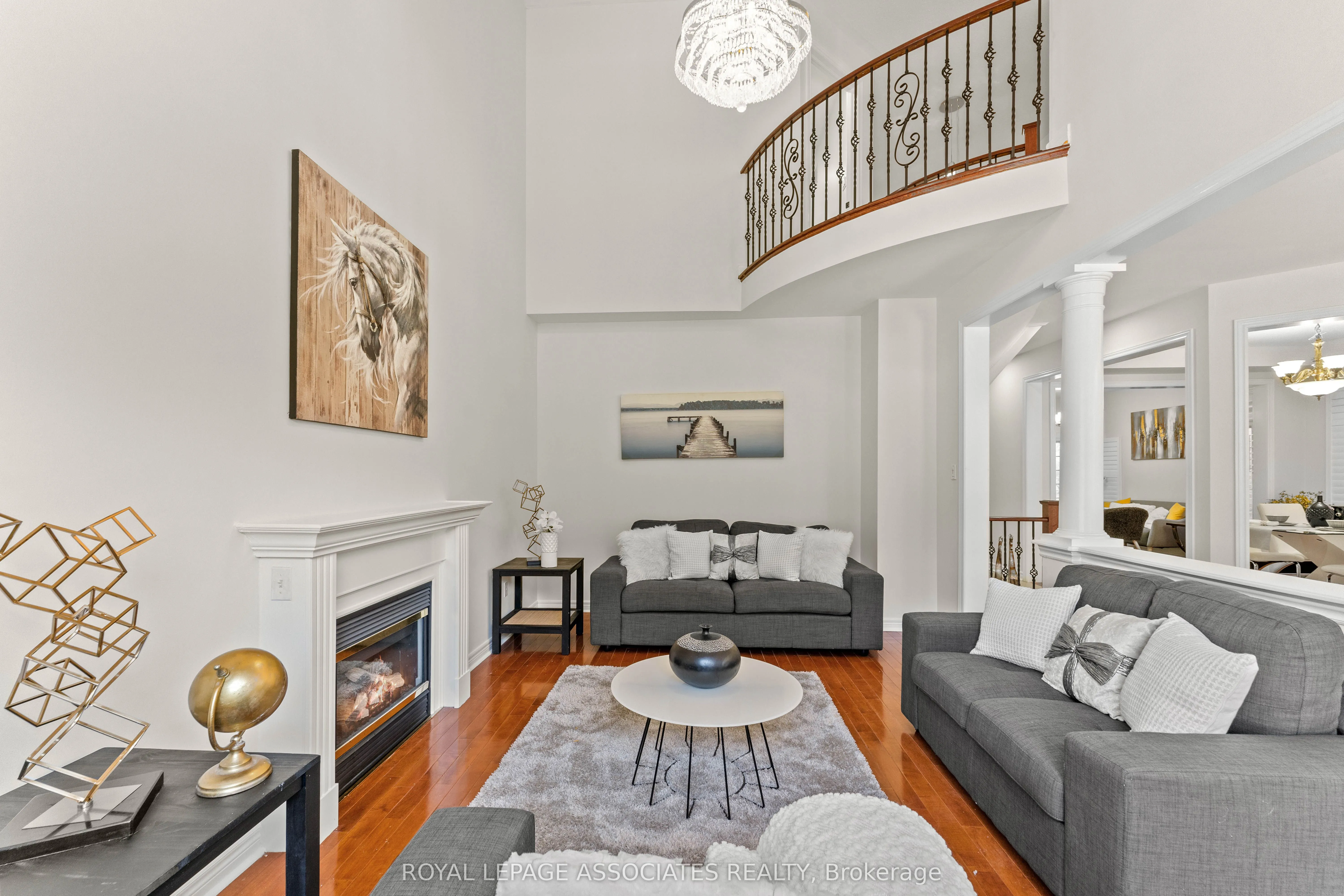 88 Showboat Crescent