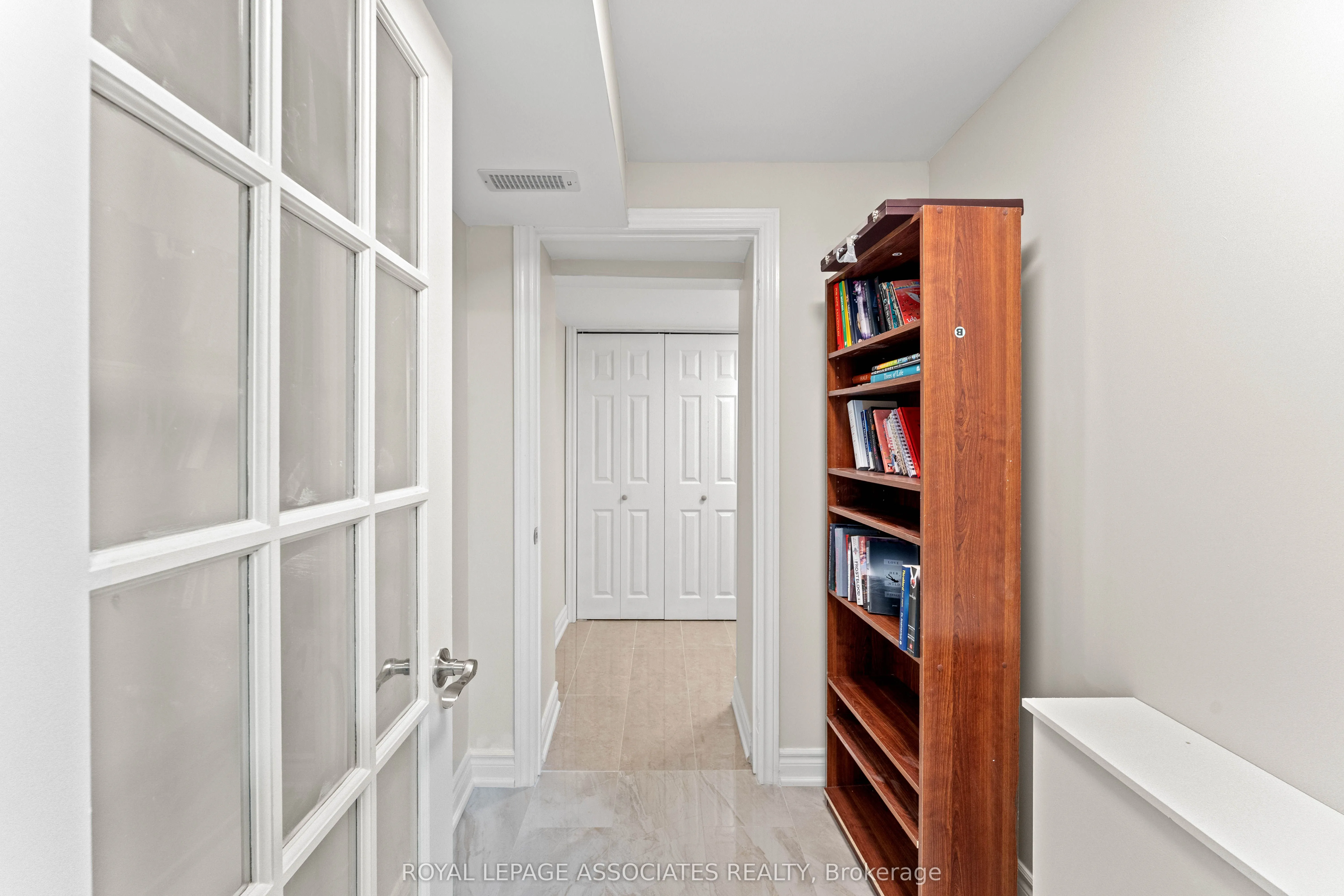 88 Showboat Crescent