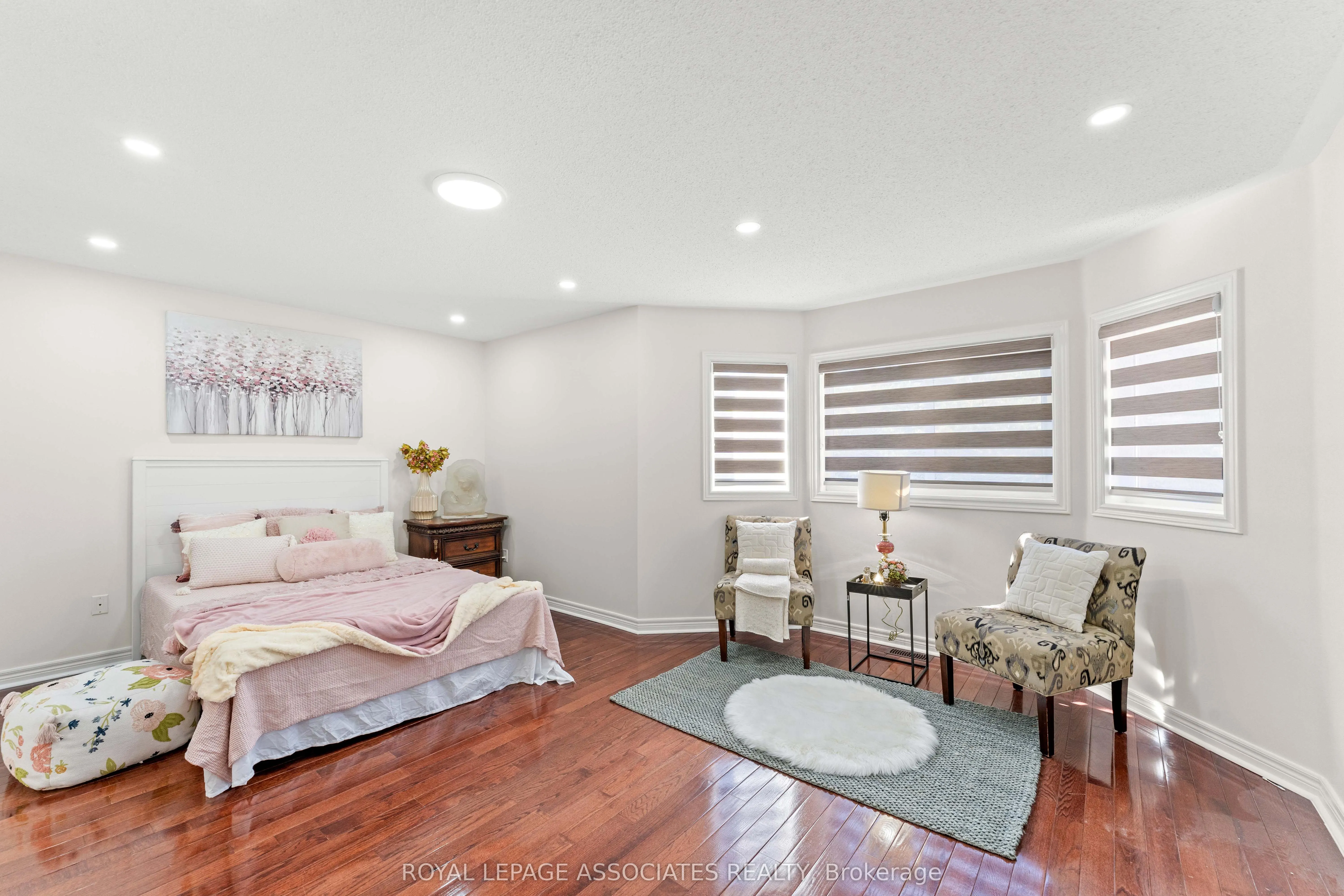 88 Showboat Crescent