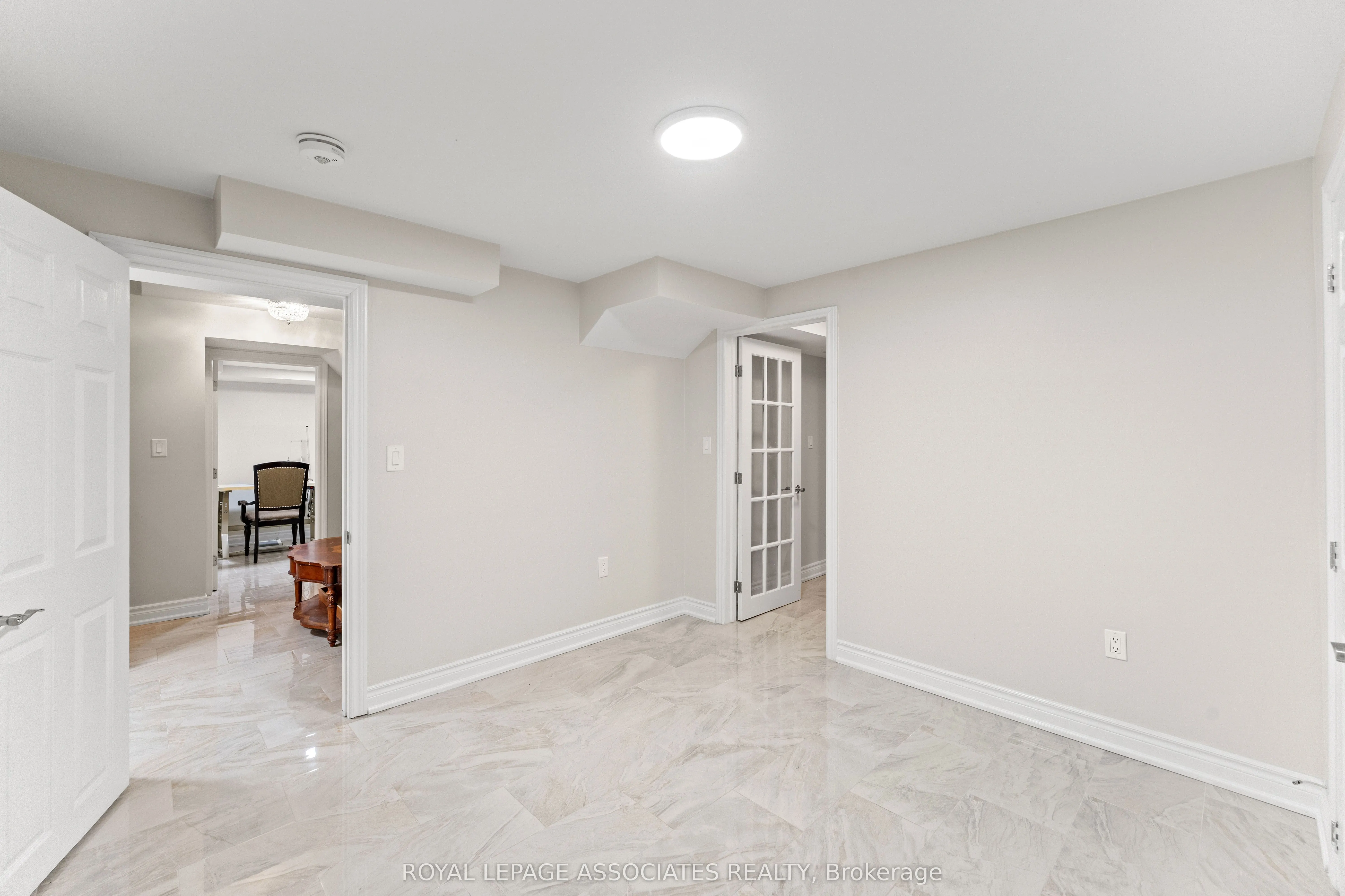 88 Showboat Crescent
