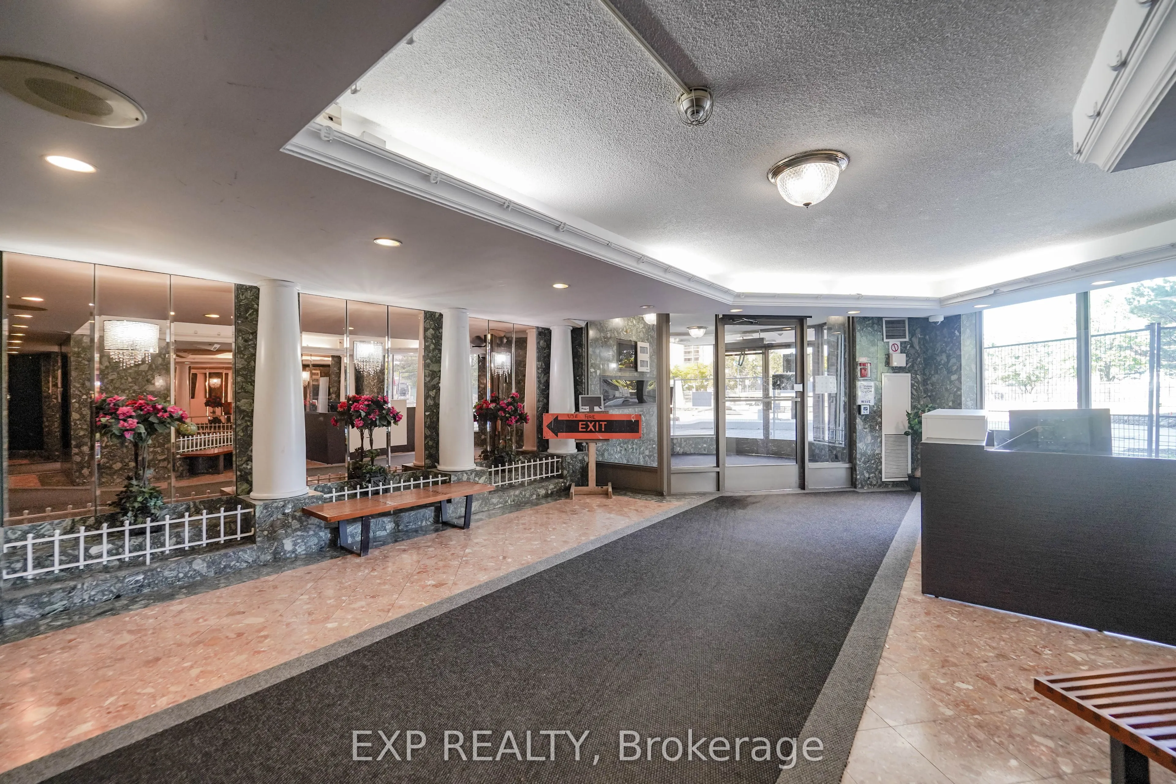 236 Albion Road, #901