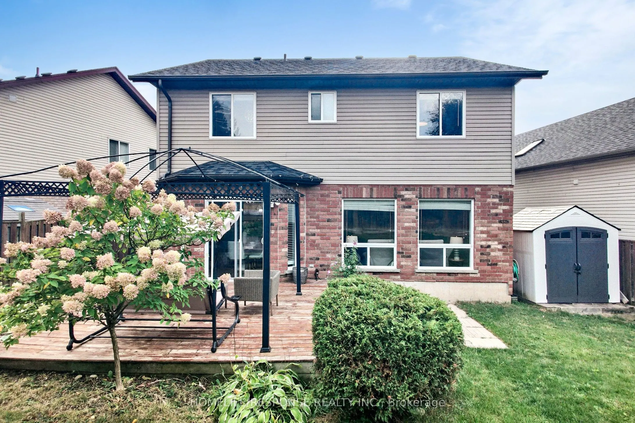 24 Murray Court