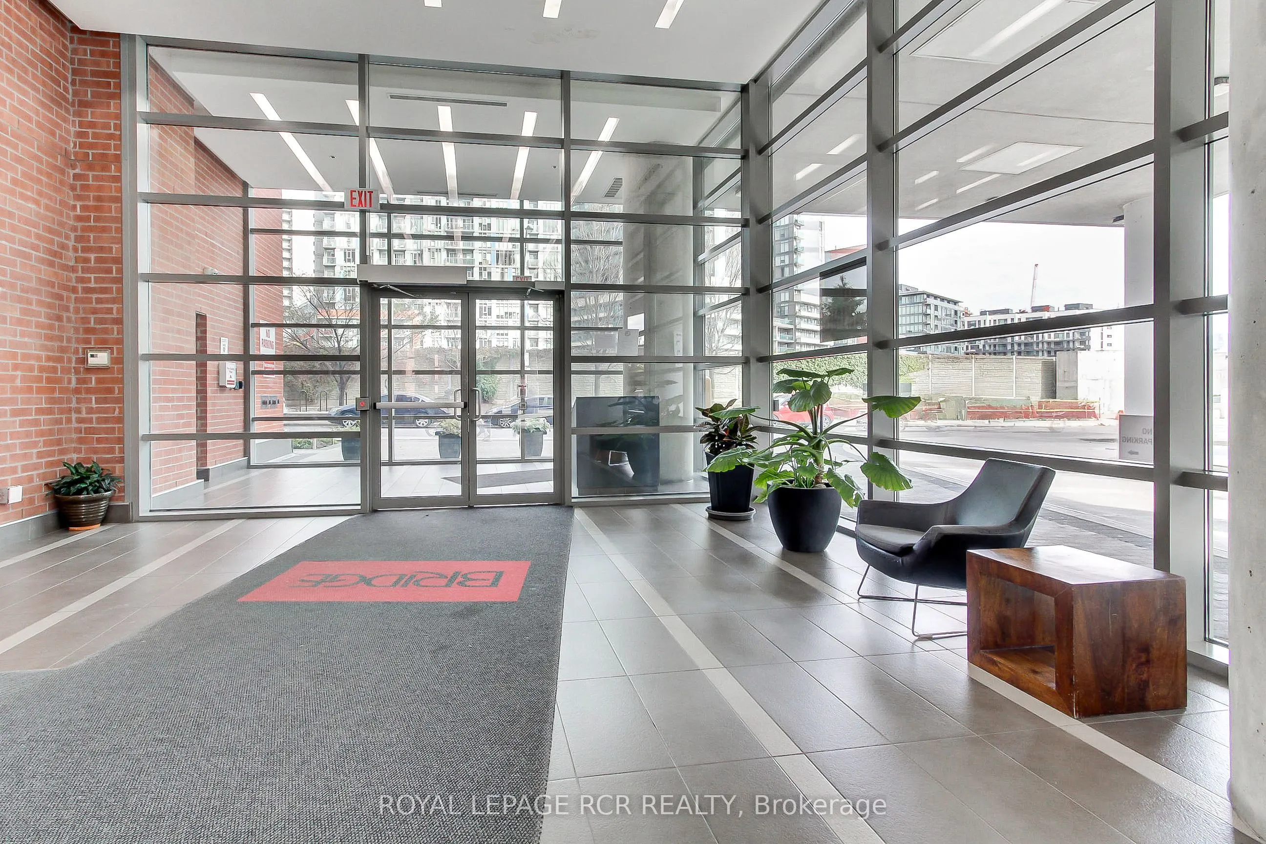38 Joe Shuster Way, #623