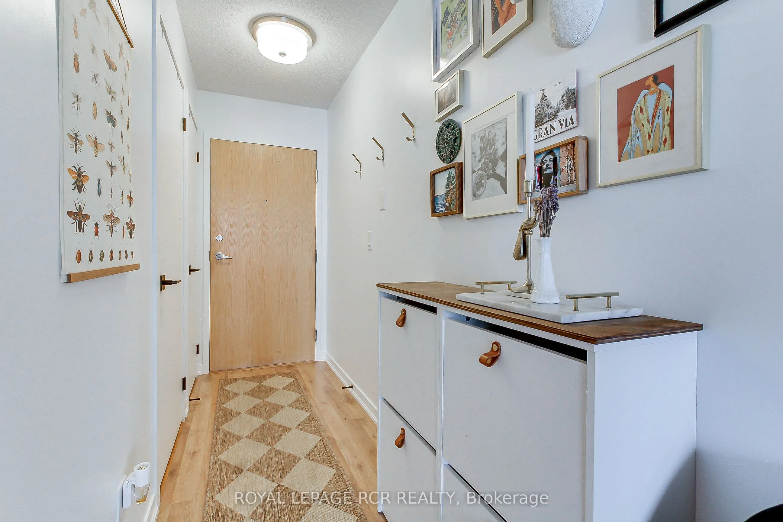 38 Joe Shuster Way, #623