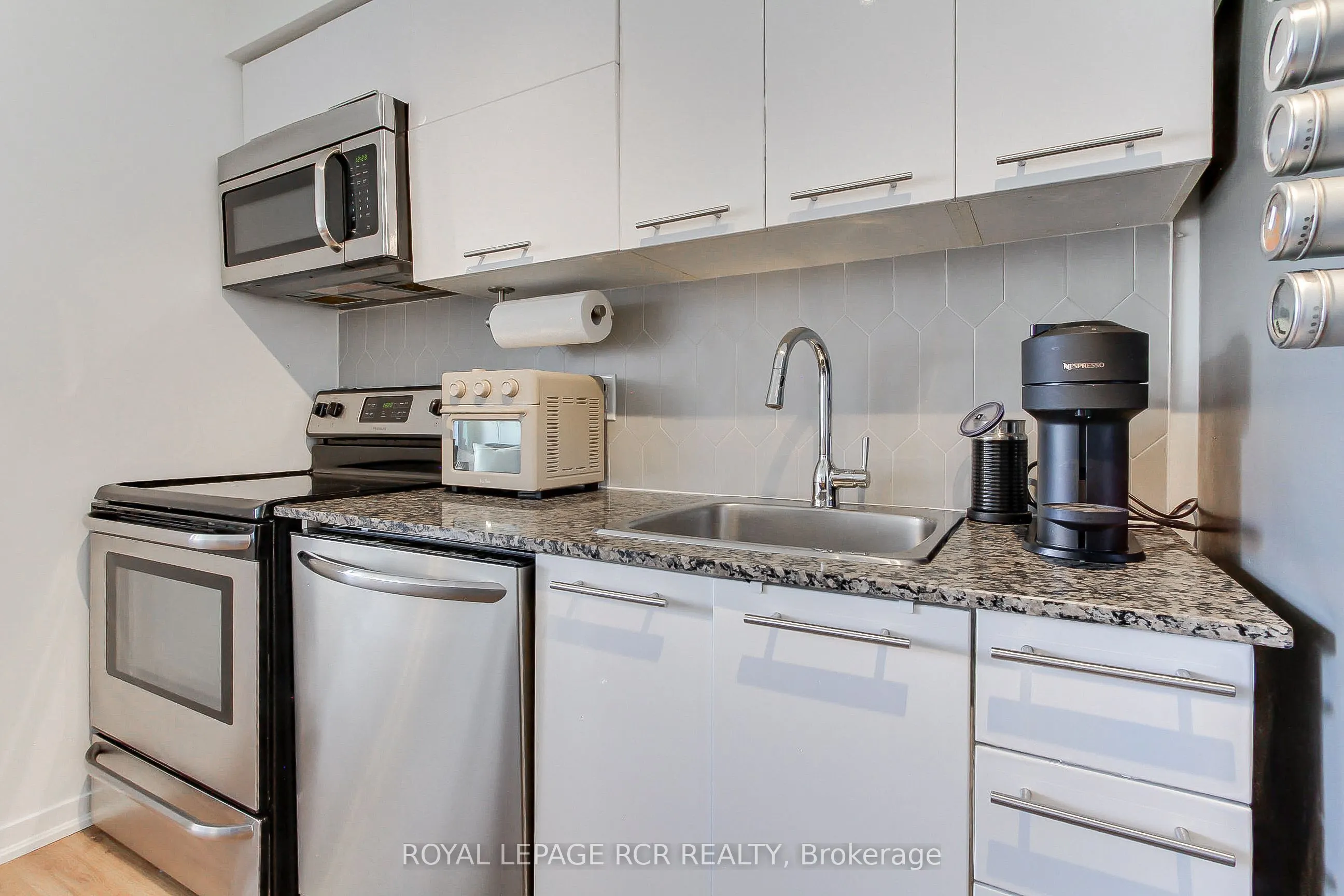 38 Joe Shuster Way, #623