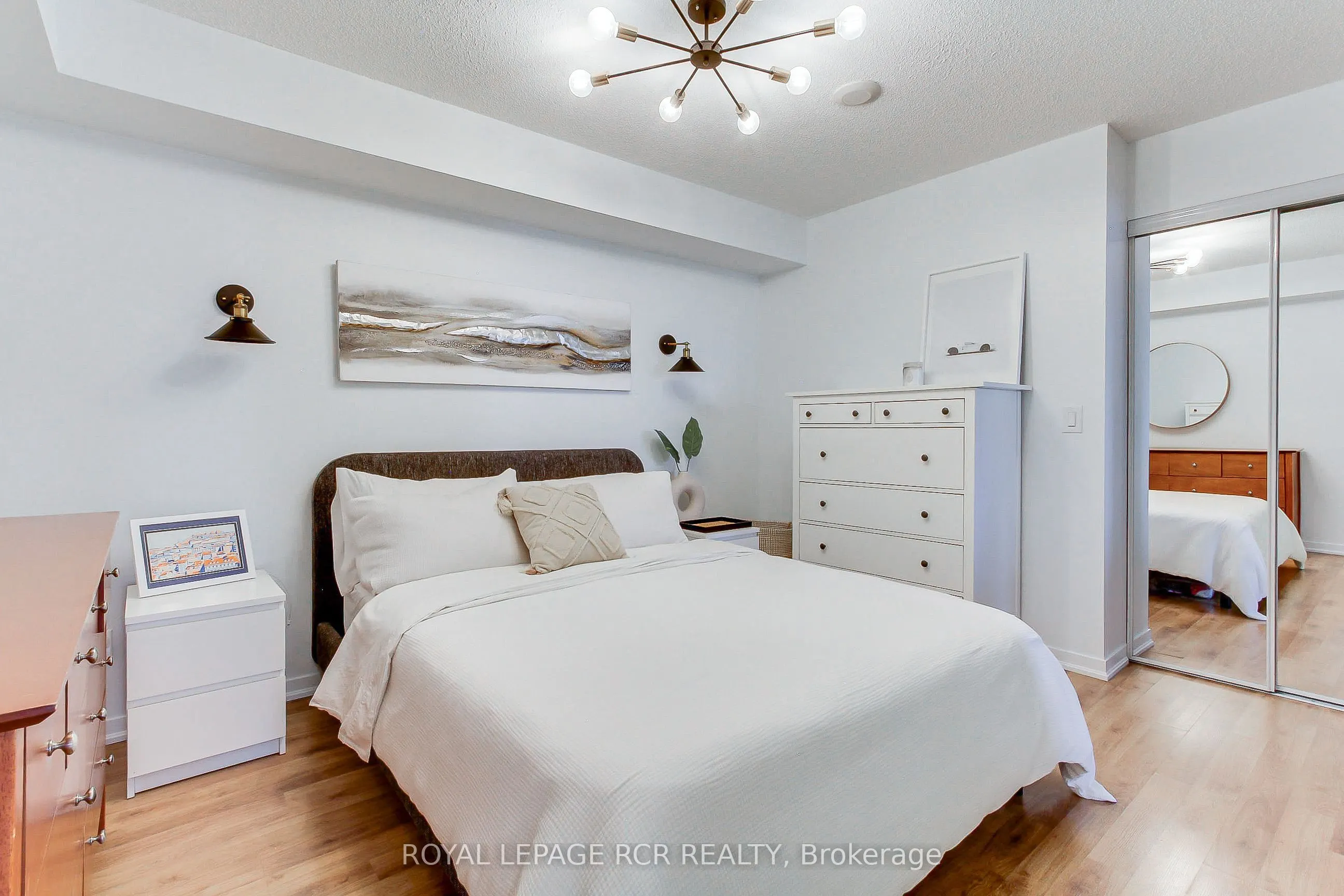 38 Joe Shuster Way, #623