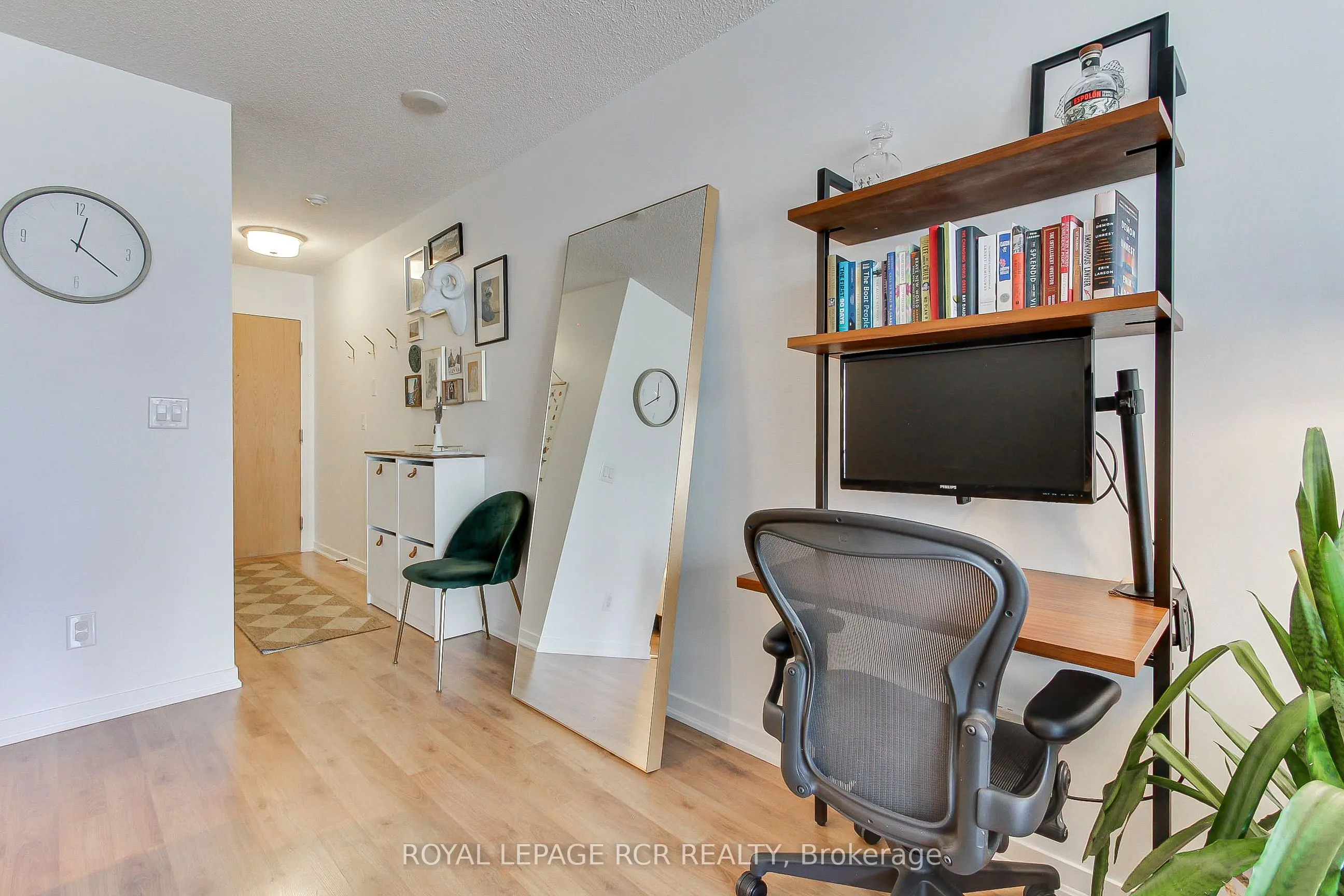 38 Joe Shuster Way, #623