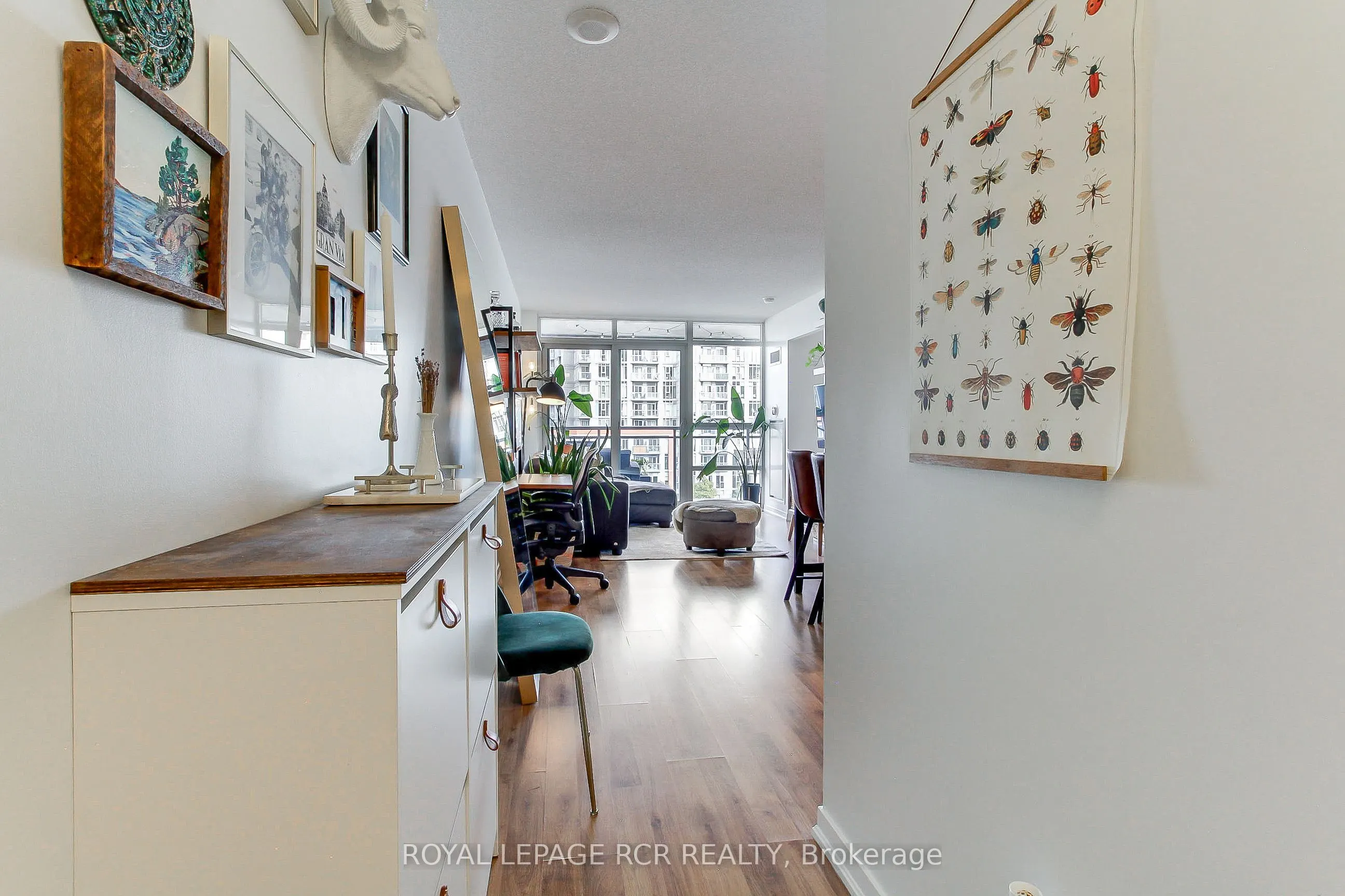 38 Joe Shuster Way, #623