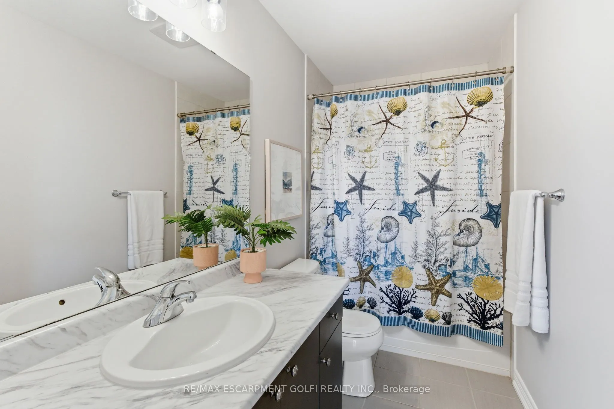 5056 New Street, #1