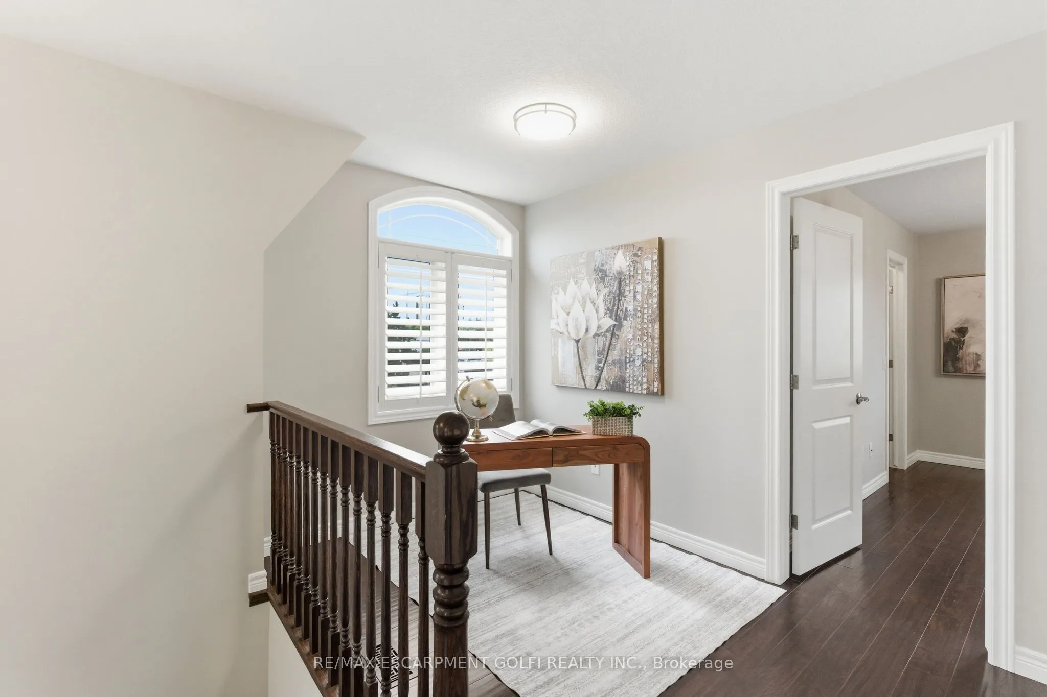 5056 New Street, #1