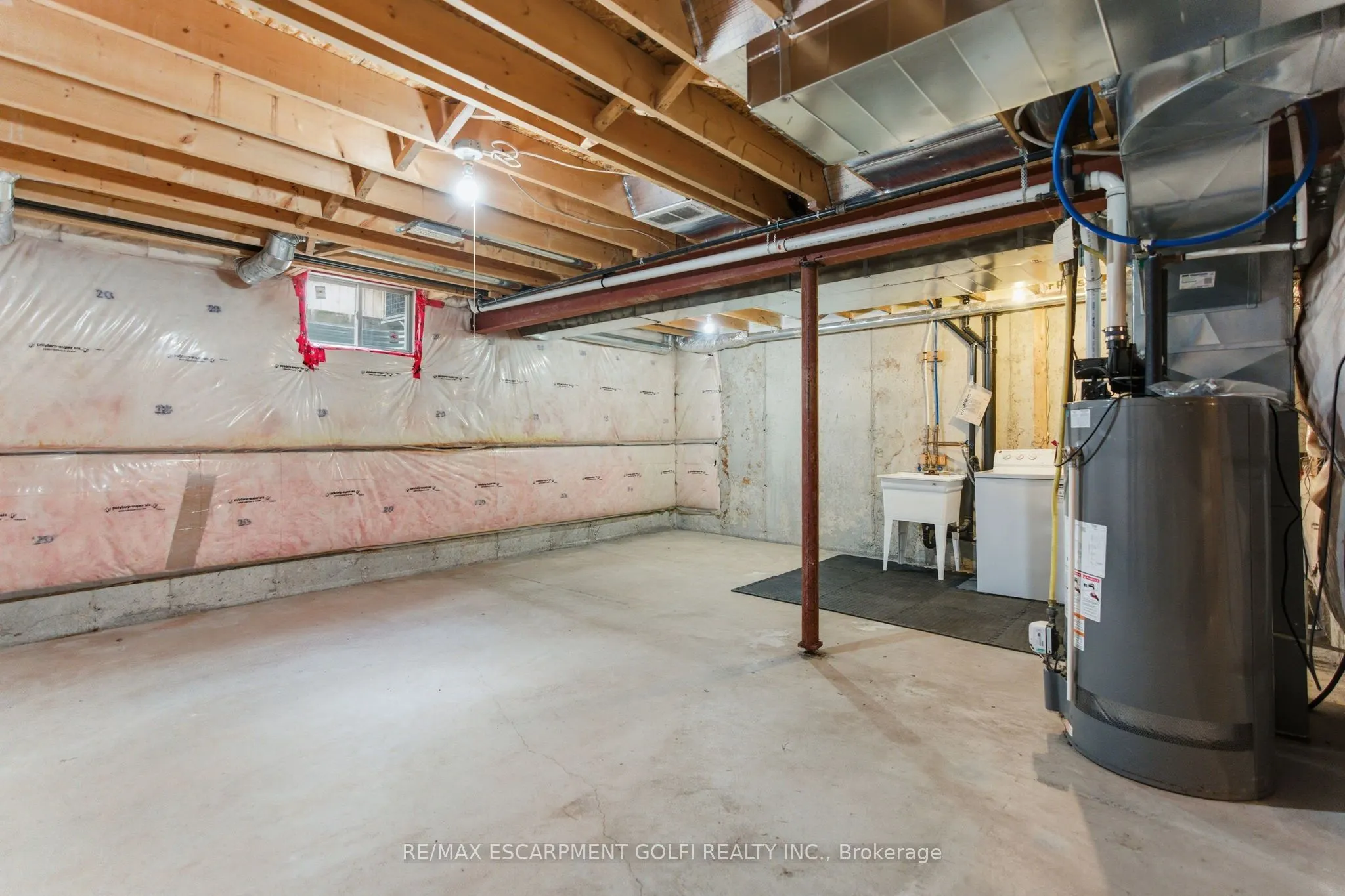 5056 New Street, #1