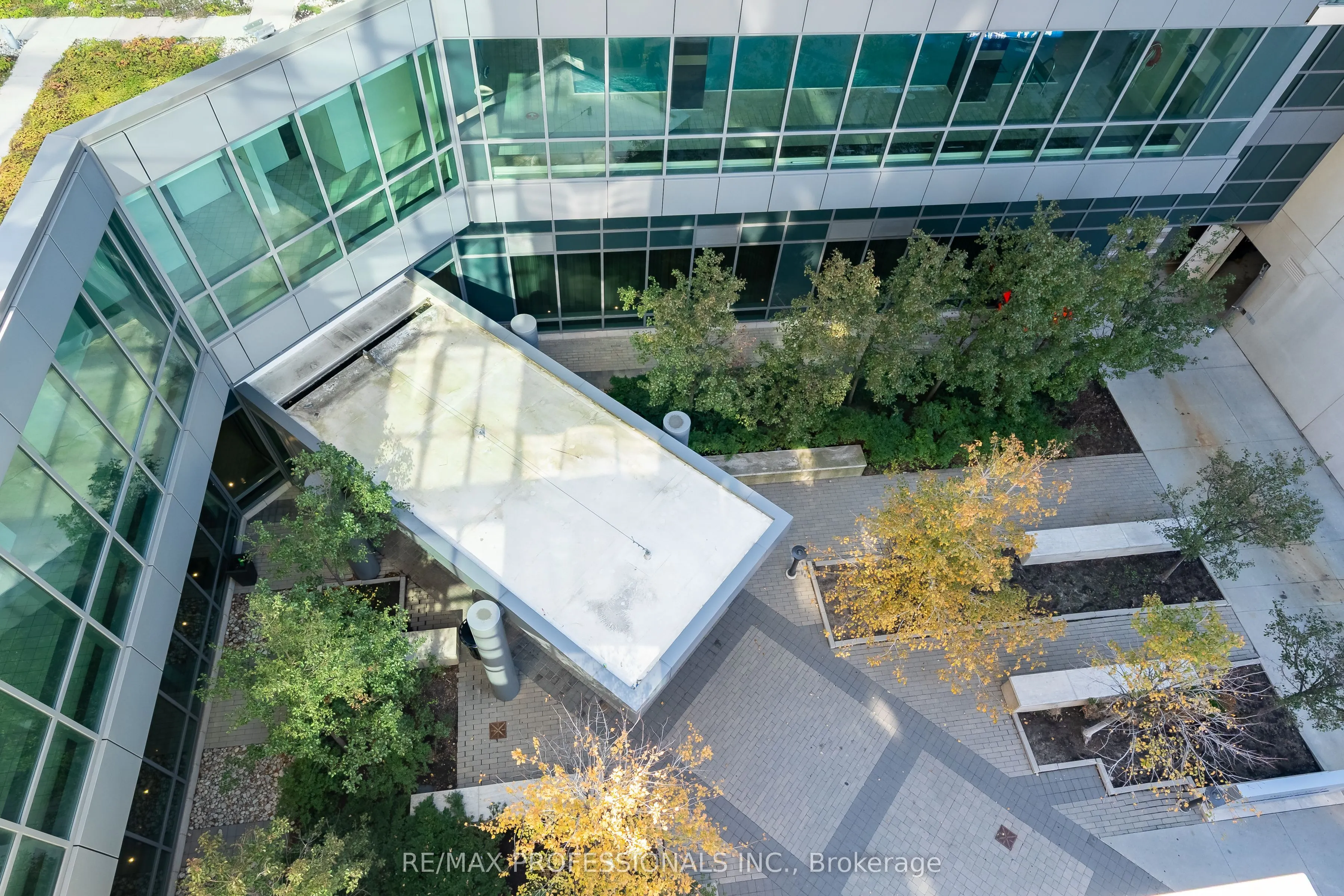 205 Sherway Gardens Road, #610