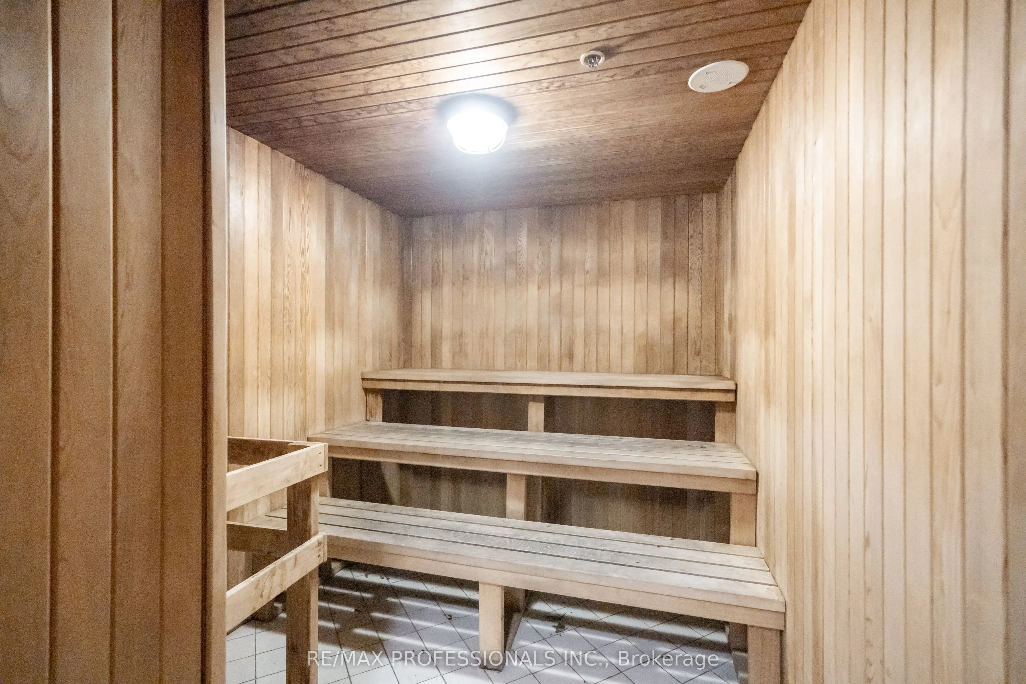 205 Sherway Gardens Road, #610