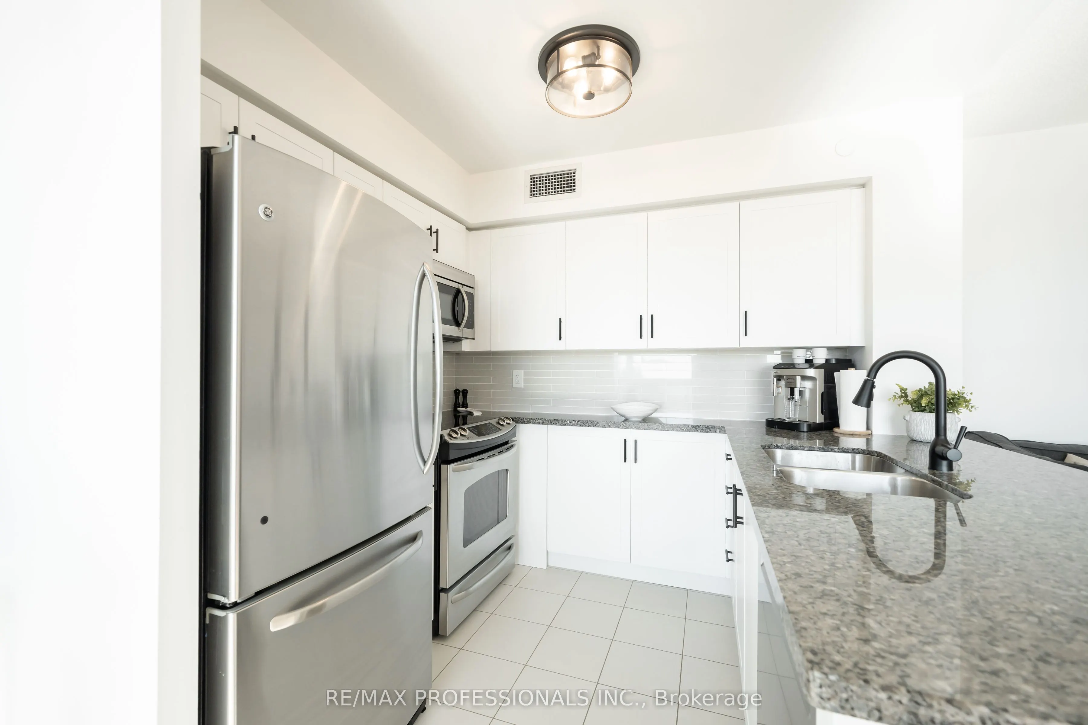 205 Sherway Gardens Road, #610