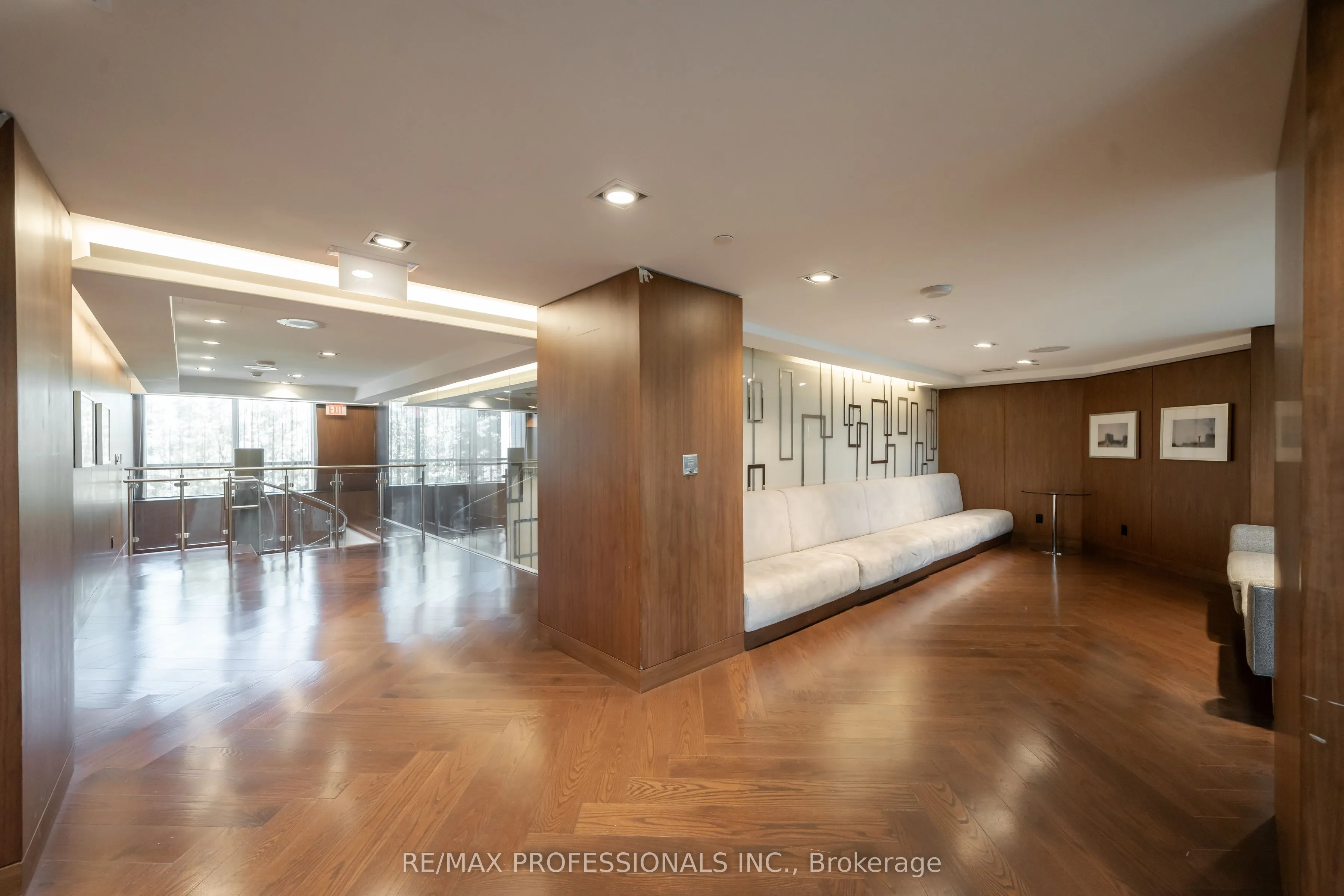 205 Sherway Gardens Road, #610