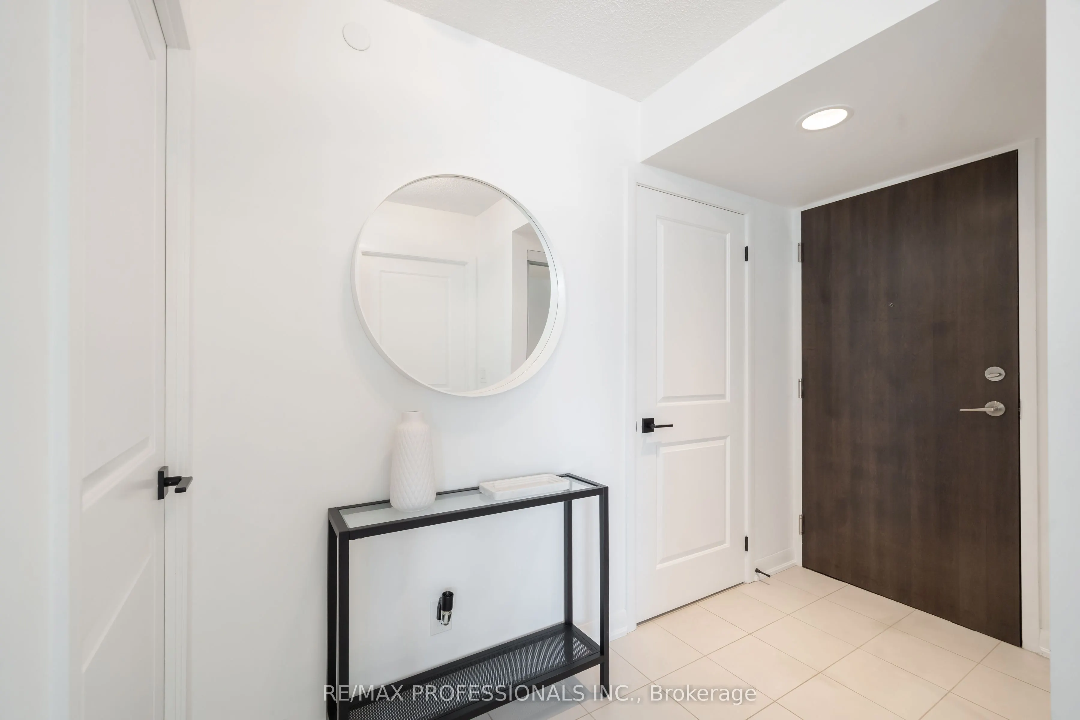 205 Sherway Gardens Road, #610