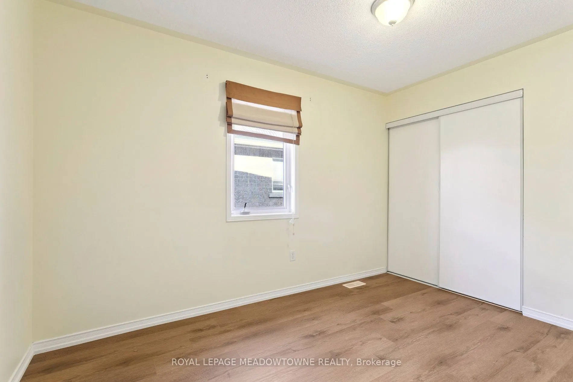 132 Crystalview Crescent, #Upper