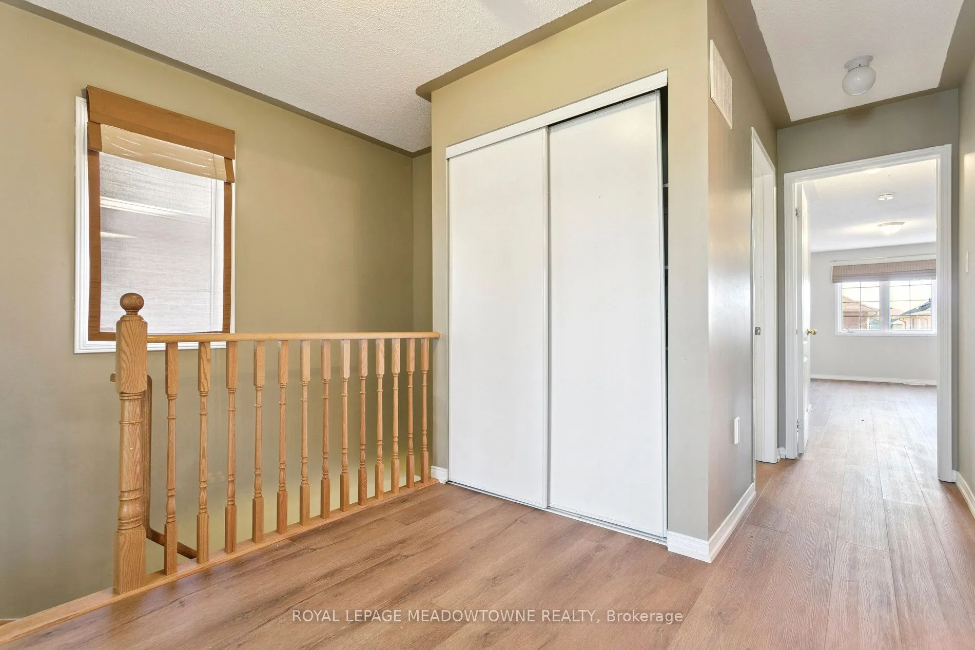 132 Crystalview Crescent, #Upper