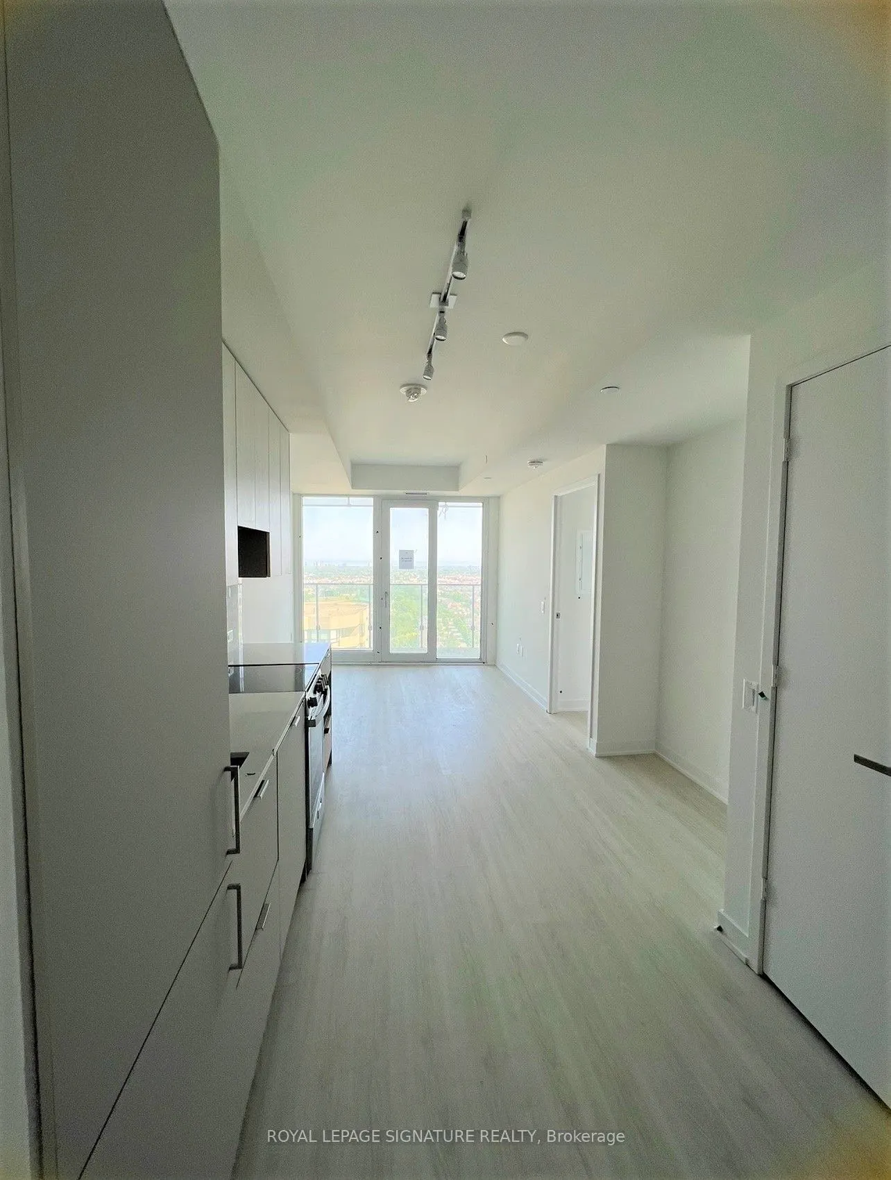 3883 Quartz Road, #2105