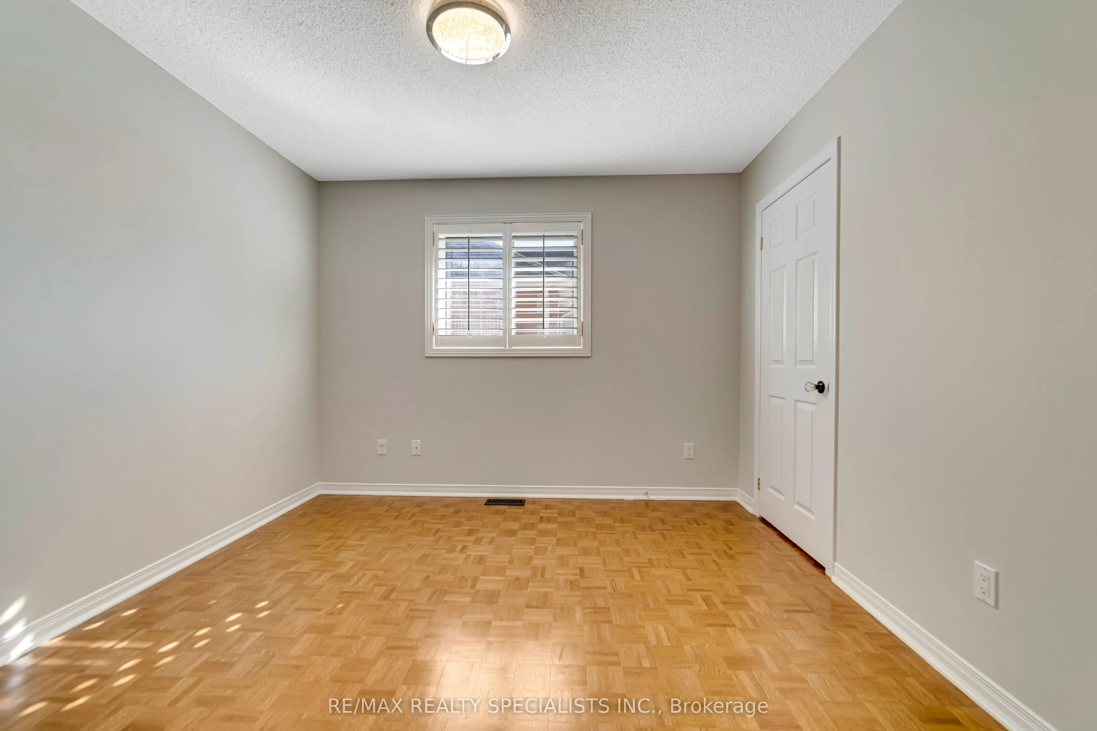 2 Torada Court