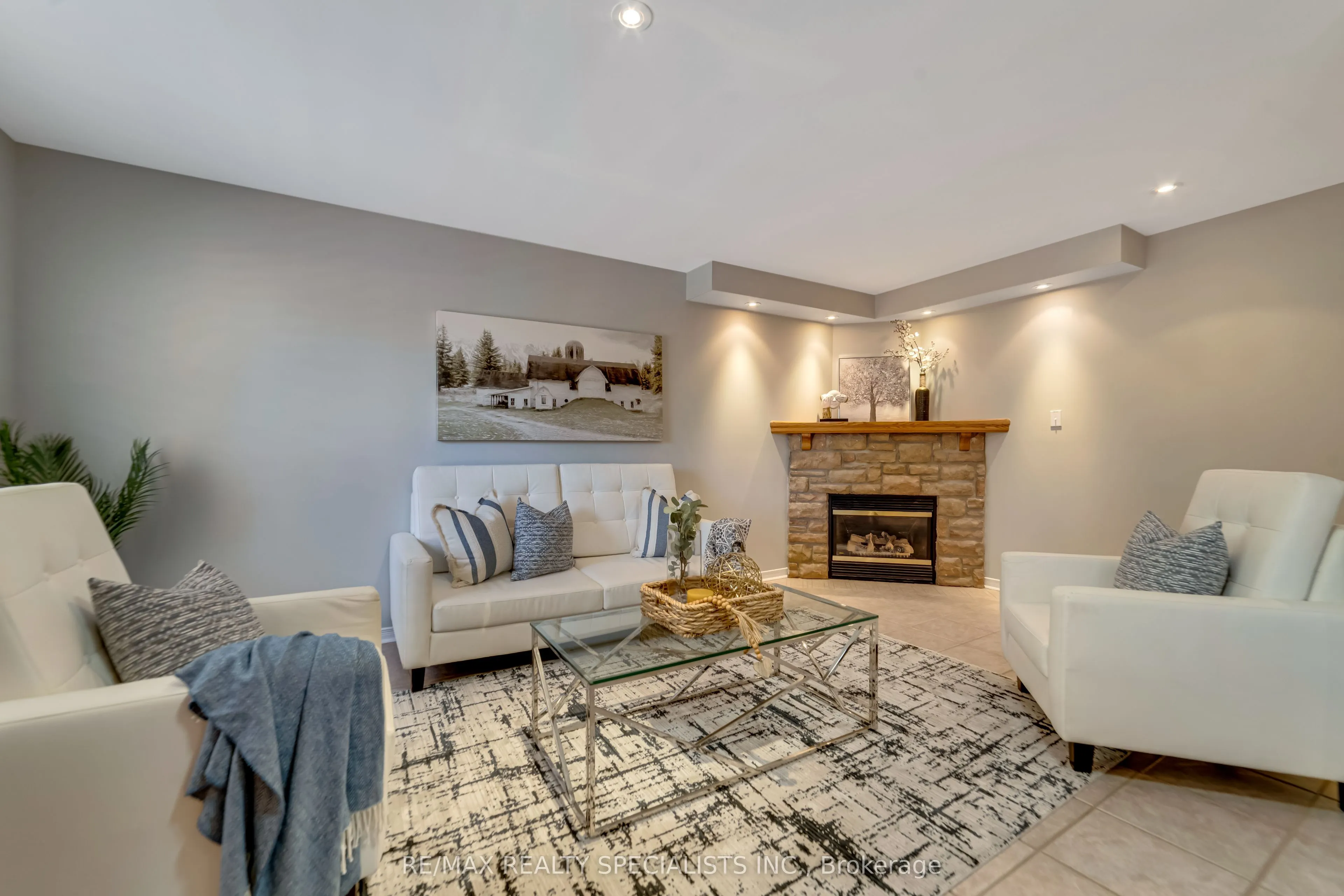 2 Torada Court